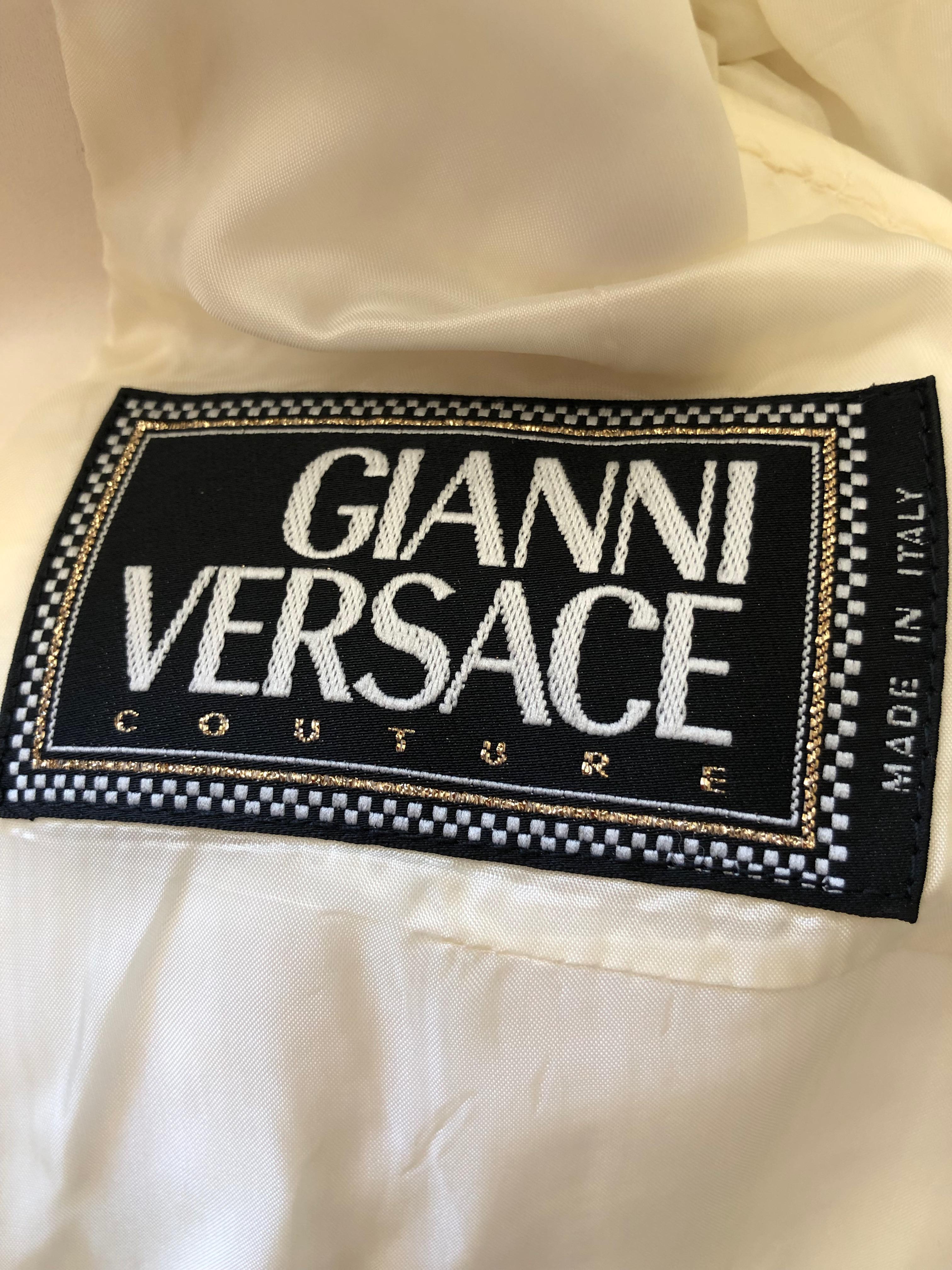 Gianni Versace Couture Fall 1992 Ivory Linen Tuxedo Suit w Corset Stay Details For Sale 2