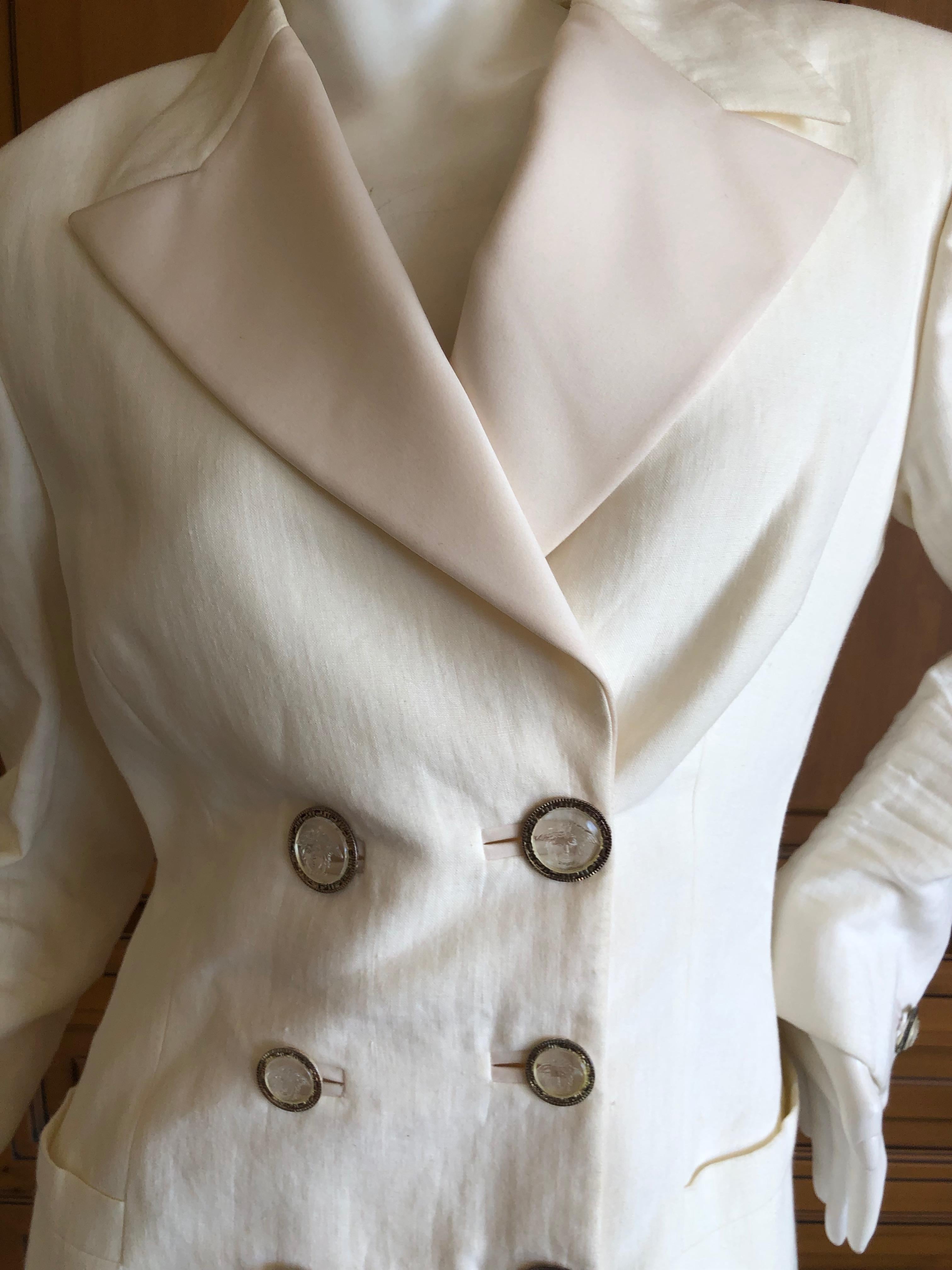 Gianni Versace Couture Fall 1992 Ivory Linen Tuxedo Suit w Corset Stay Details In Excellent Condition For Sale In Cloverdale, CA