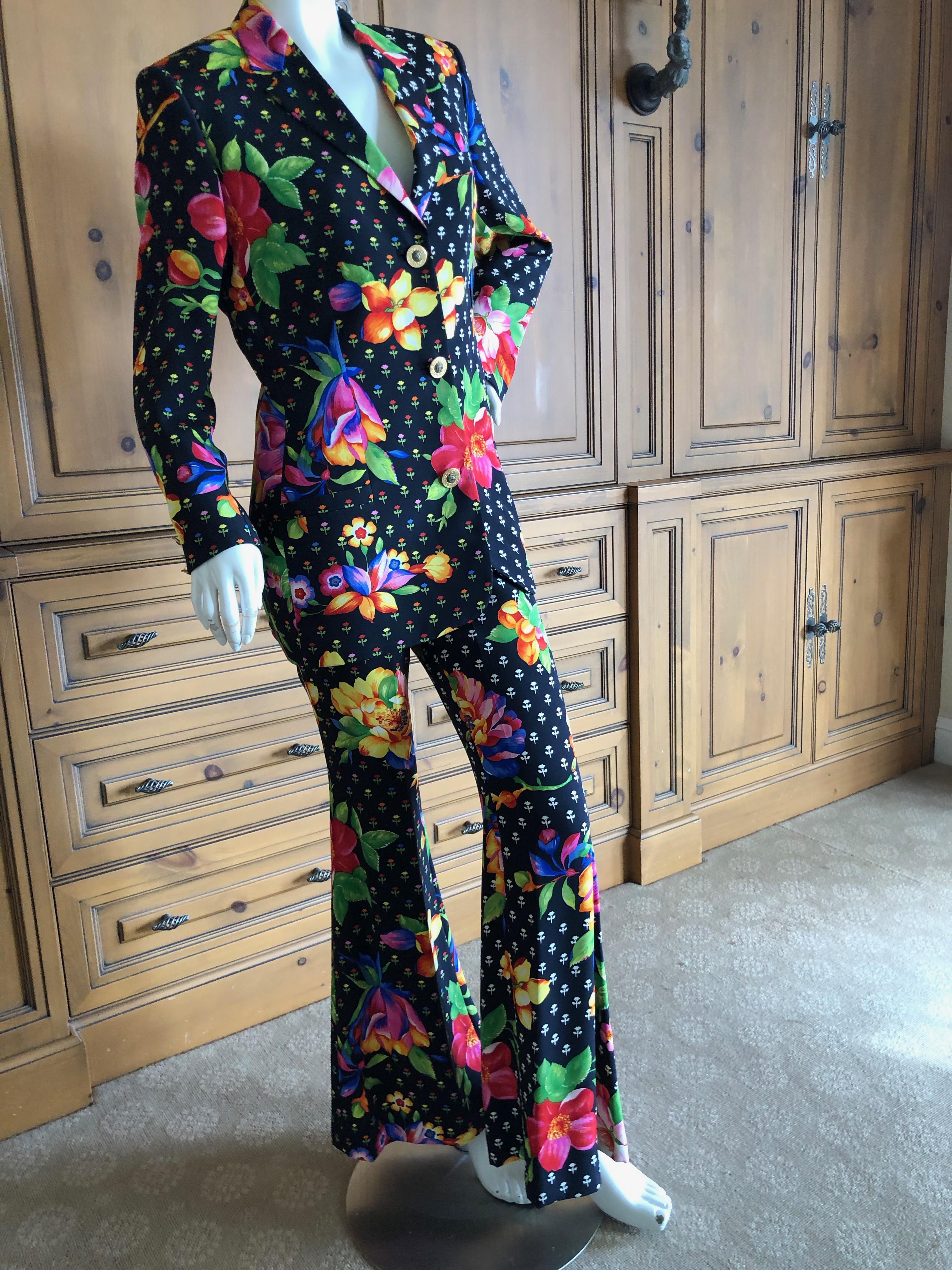 Gianni Versace Couture Fall 1992 Silk Floral Bell Bottom Pant Suit In Excellent Condition For Sale In Cloverdale, CA