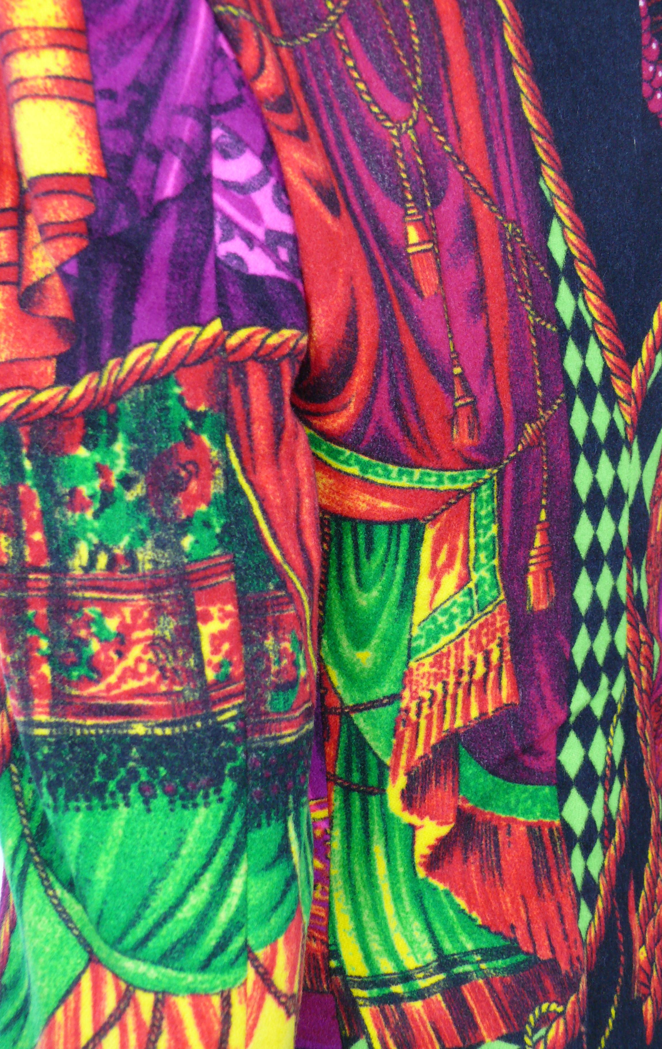 Gianni Versace Couture Iconic Fall/Winter 1991/92 Teather Drape Print Jacket For Sale 4