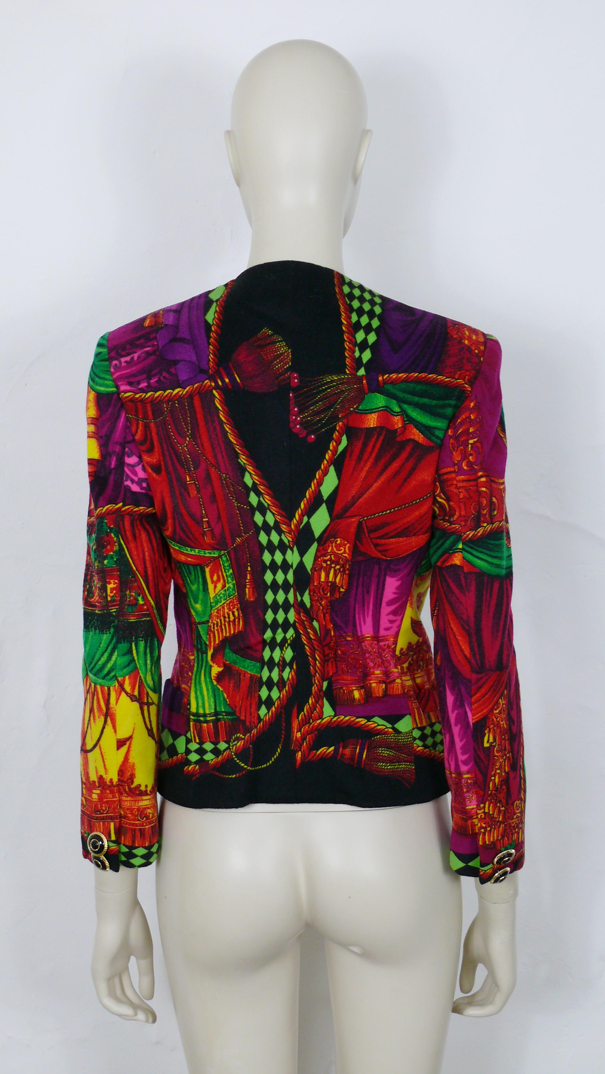 Gianni Versace Couture Iconic Fall/Winter 1991/92 Teather Drape Print Jacket In Excellent Condition For Sale In Nice, FR