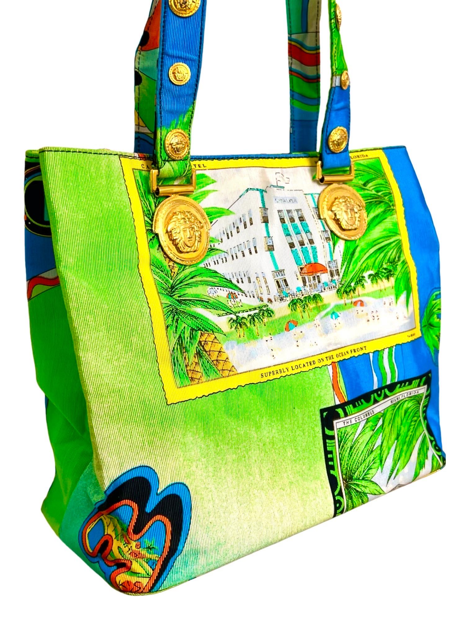 Gianni Versace Couture Miami Large Bag Vintage Beach Print 1993 For Sale 4