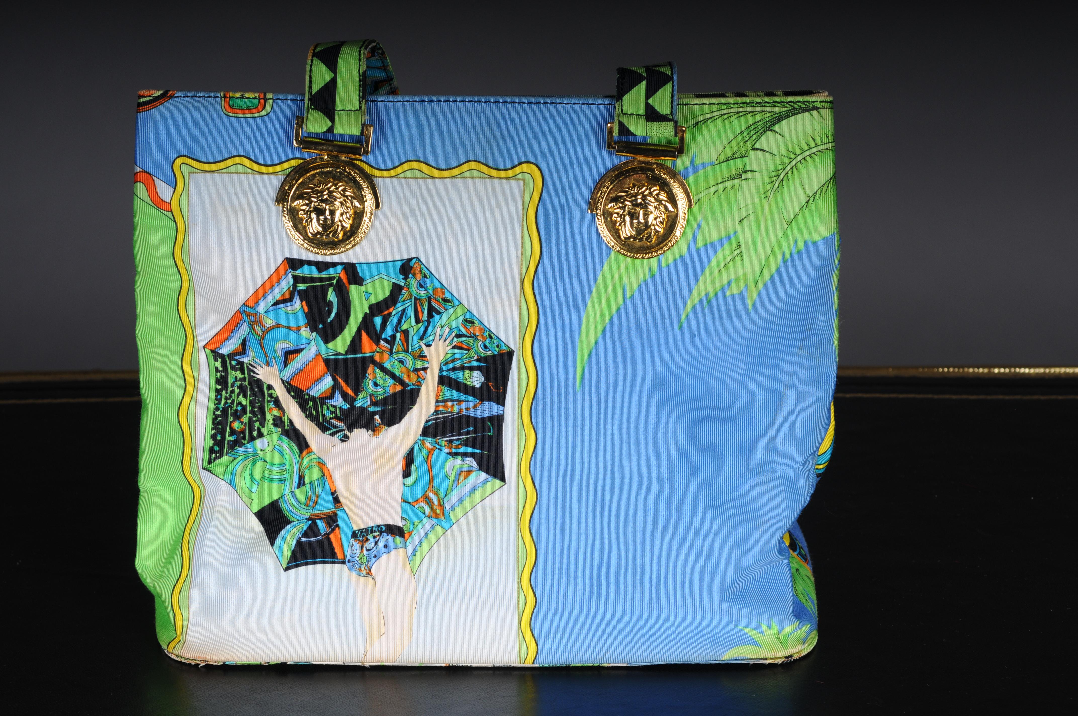 Gianni Versace Couture Miami Tasche Vintage beach print 1993 For Sale 9
