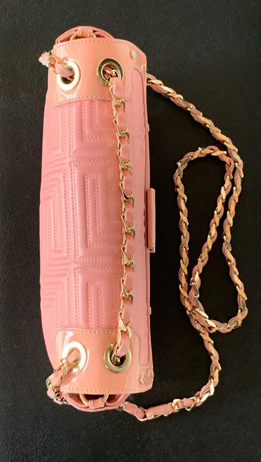 GIANNI VERSACE COUTURE PINK PATENT Gesteppte LEDER-Schultertasche für Damen oder Herren