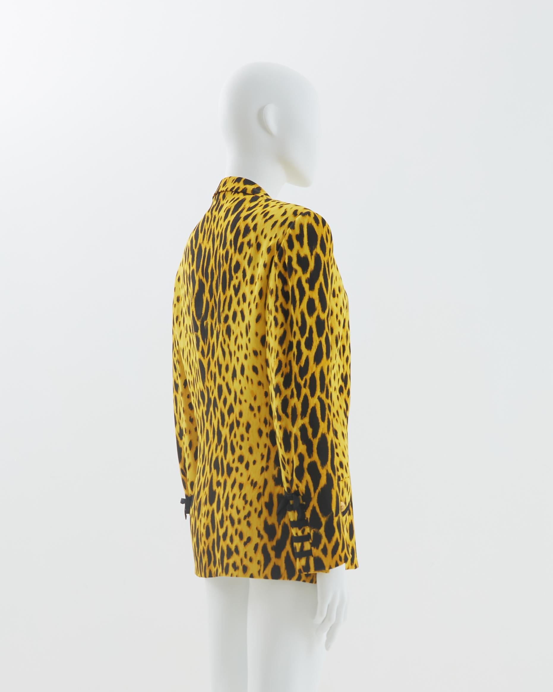 Women's Gianni Versace Couture S/S 1992 Yellow leopard print silk jacket
