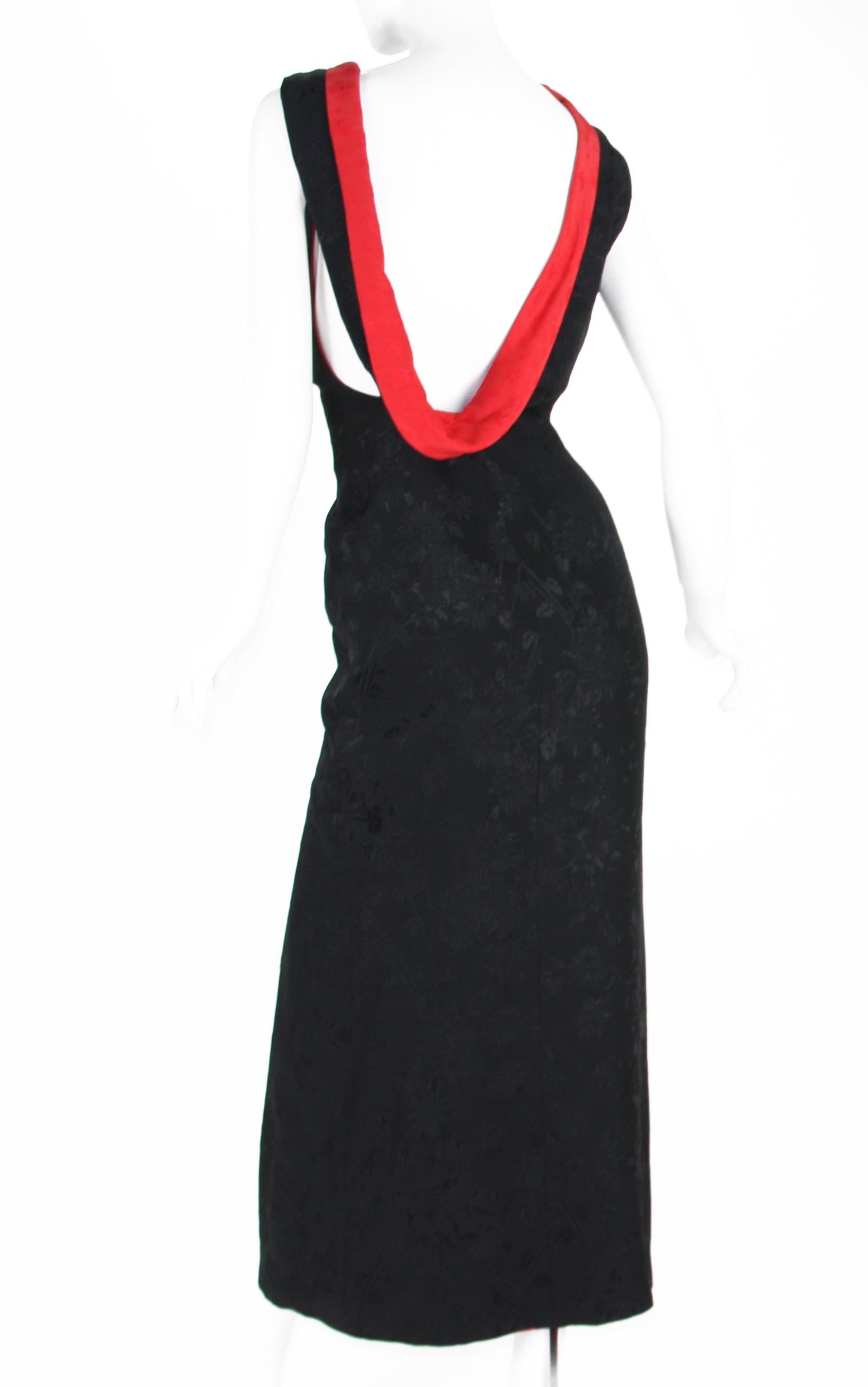 Women's Gianni Versace Couture S/S 1998 Collection Black and Red Open Back Dress Gown  For Sale