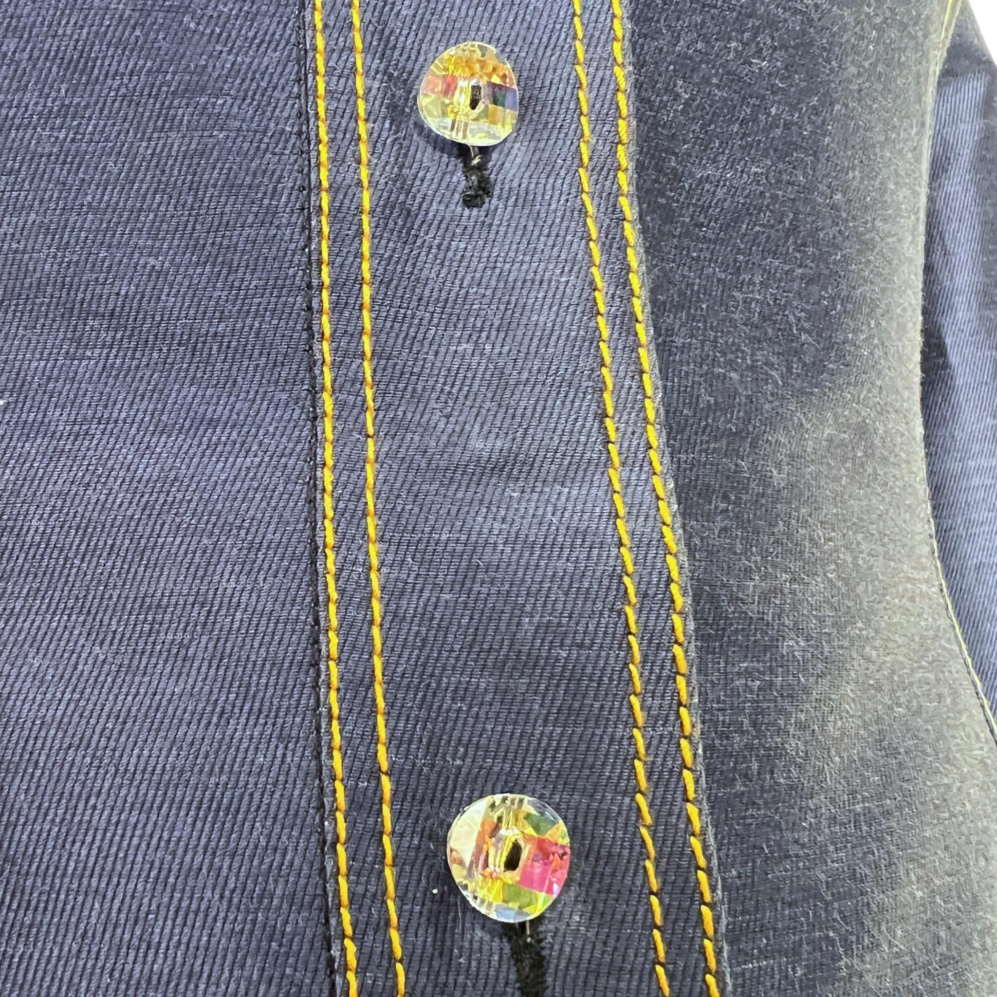 Gianni Versace Couture S/S 2000 Robe-chemise en denim chambray avec imprimé Jungling en vente 4