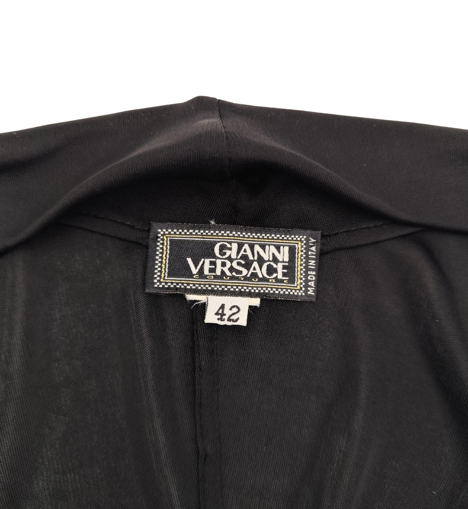 Vestido negro de la pasarela Gianni Versace Couture S/S 2001 en venta 6