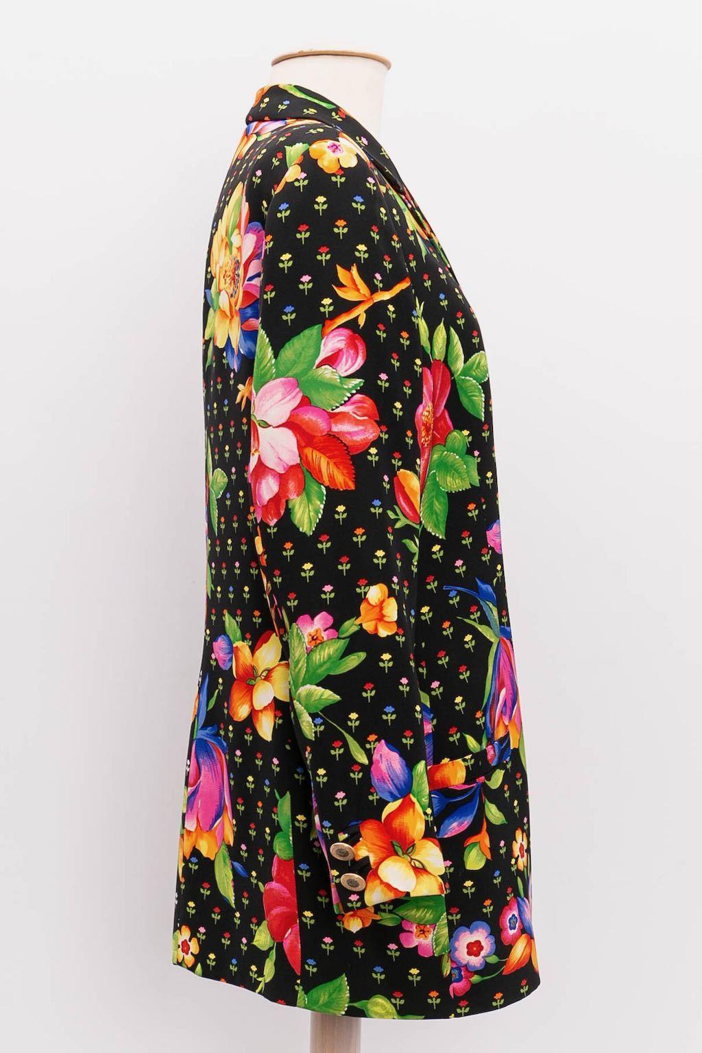 Gianni Versace Couture Silk Jacket In Excellent Condition For Sale In SAINT-OUEN-SUR-SEINE, FR