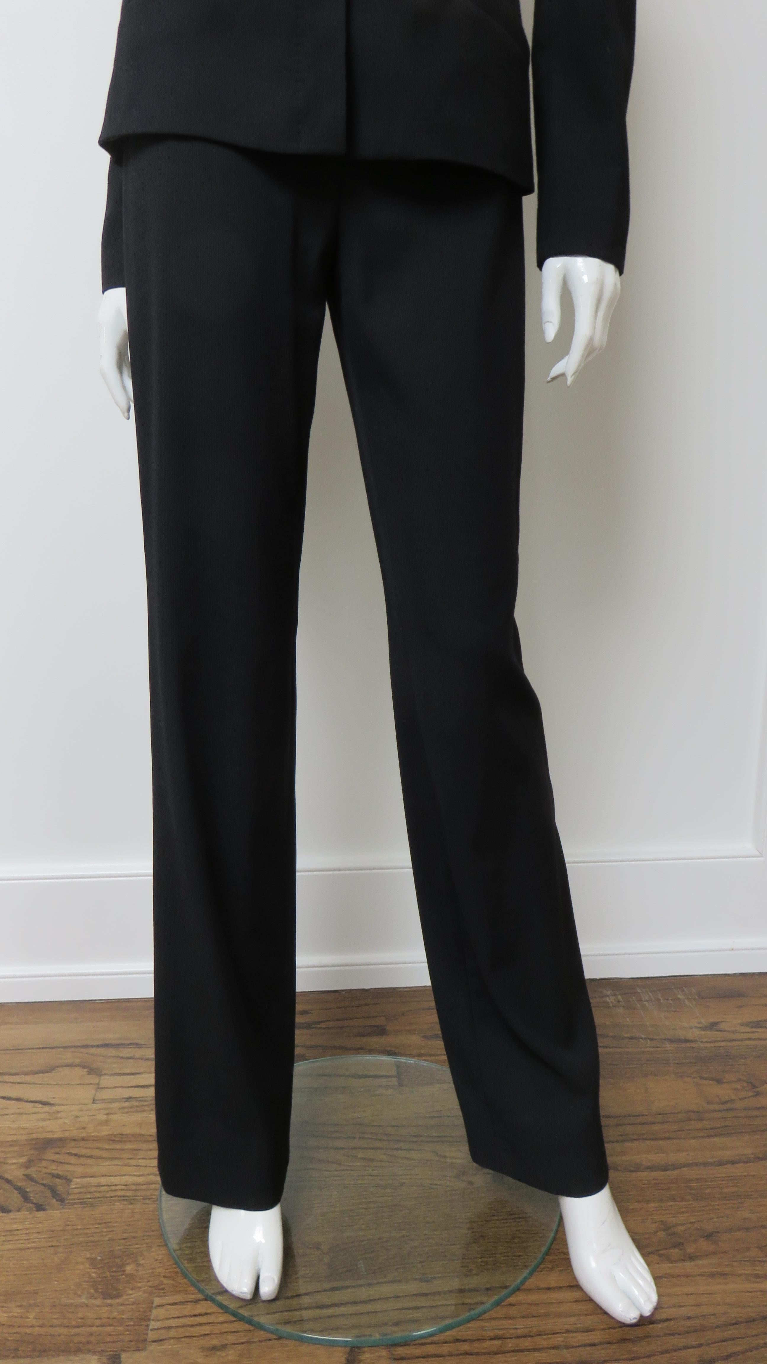 Gianni Versace Couture - Costume pantalon en soie avec découpes Pour femmes en vente