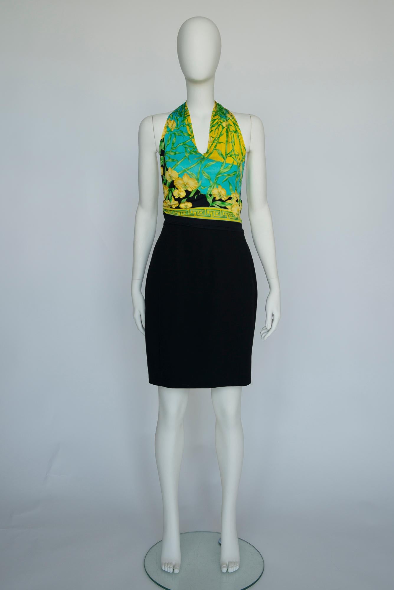 Gianni Versace Couture Orchids & Medusa Head Print Halterneck Top, SS2000 In Excellent Condition For Sale In Geneva, CH