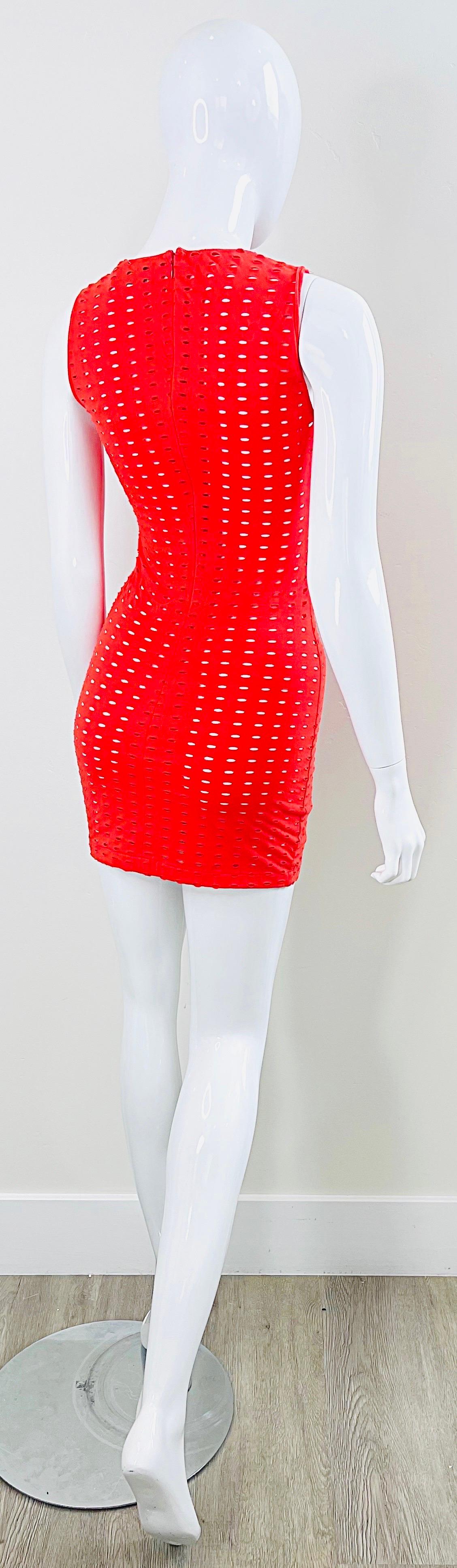 Gianni Versace Couture Spring 2002 Runway Red Cut Out Vintage Y2K Mini Dress For Sale 13