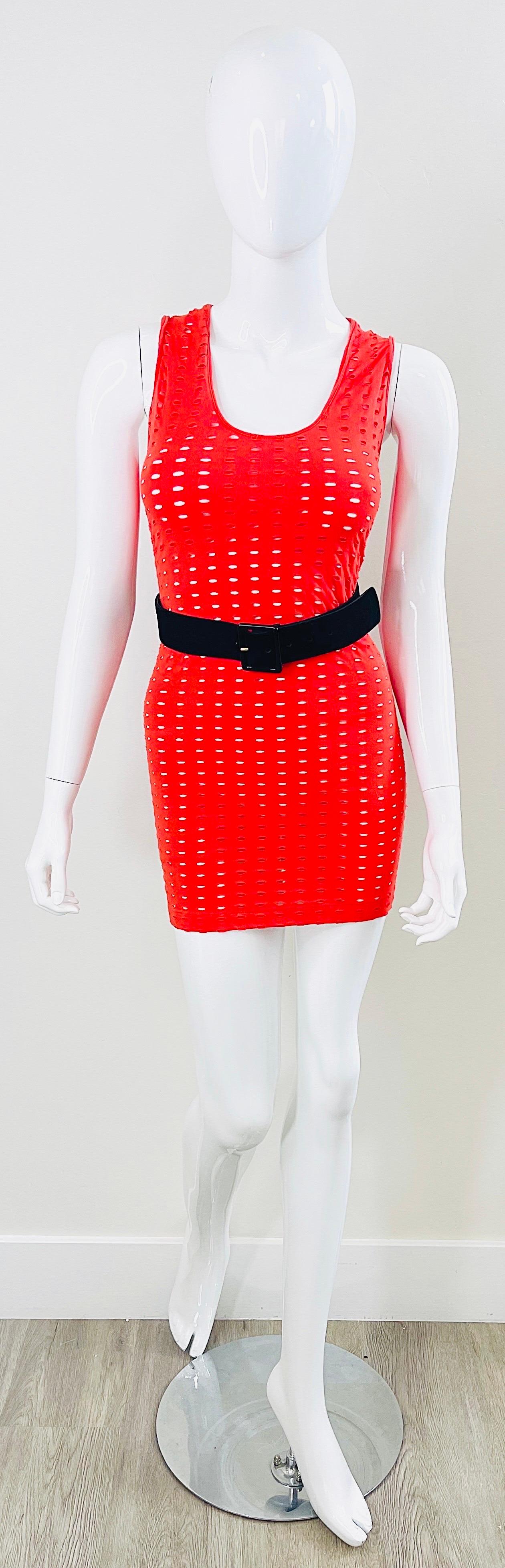 Gianni Versace Couture Spring 2002 Runway Red Cut Out Vintage Y2K Mini Dress For Sale 3
