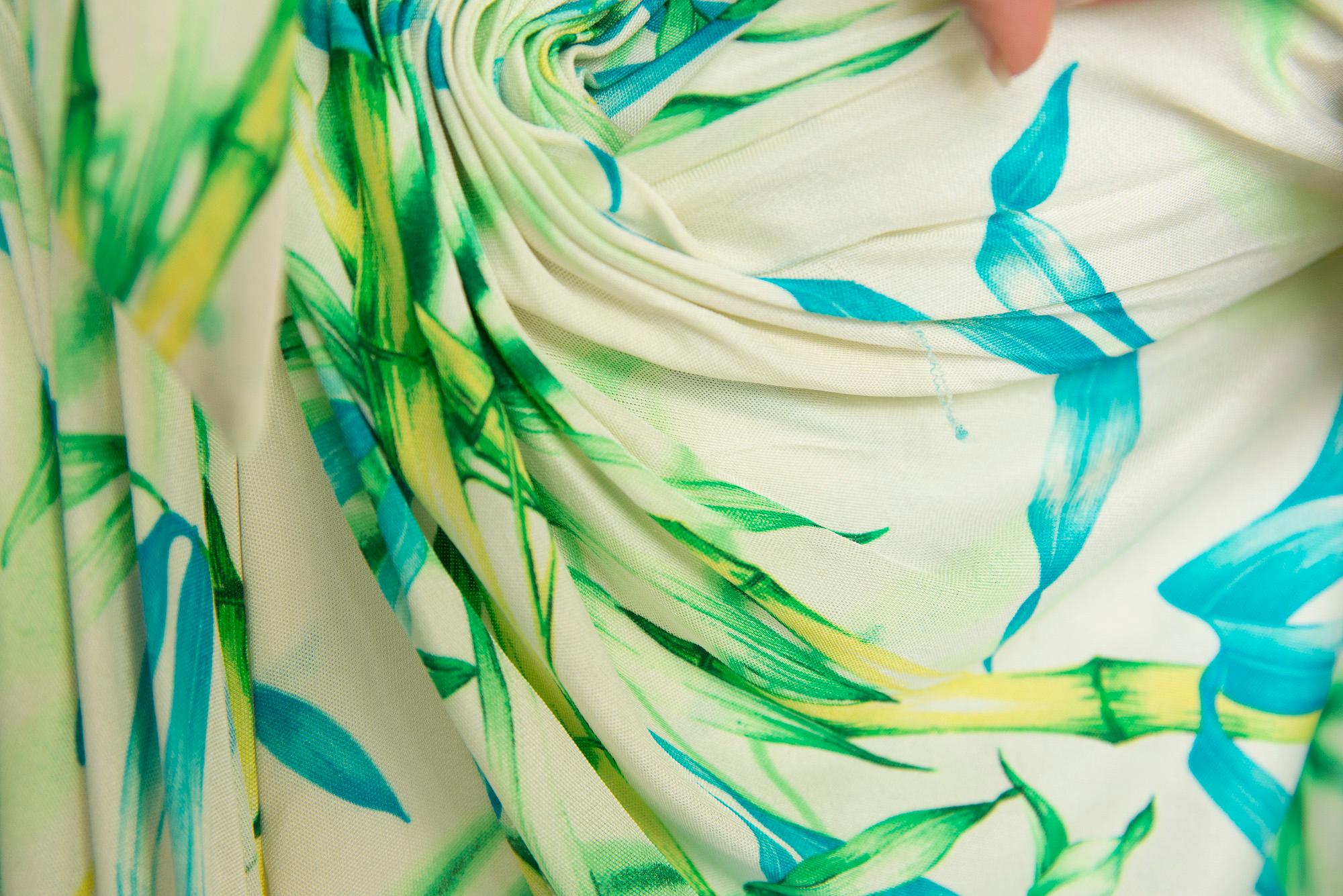 Gianni Versace Couture Open-Back Tropical Print Runway Silk Jersey Dress, SS2000 For Sale 15