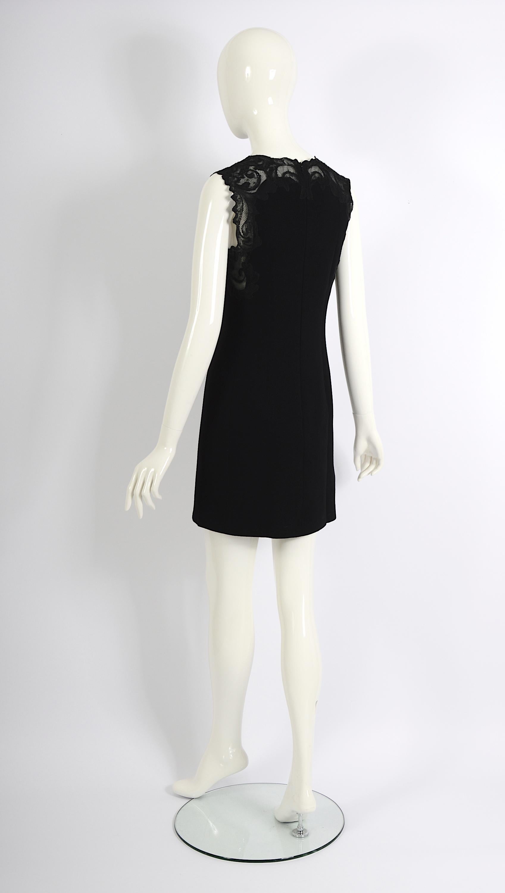 Gianni Versace couture vintage black lace embellished a-line mini dress, fw 1996 For Sale 3