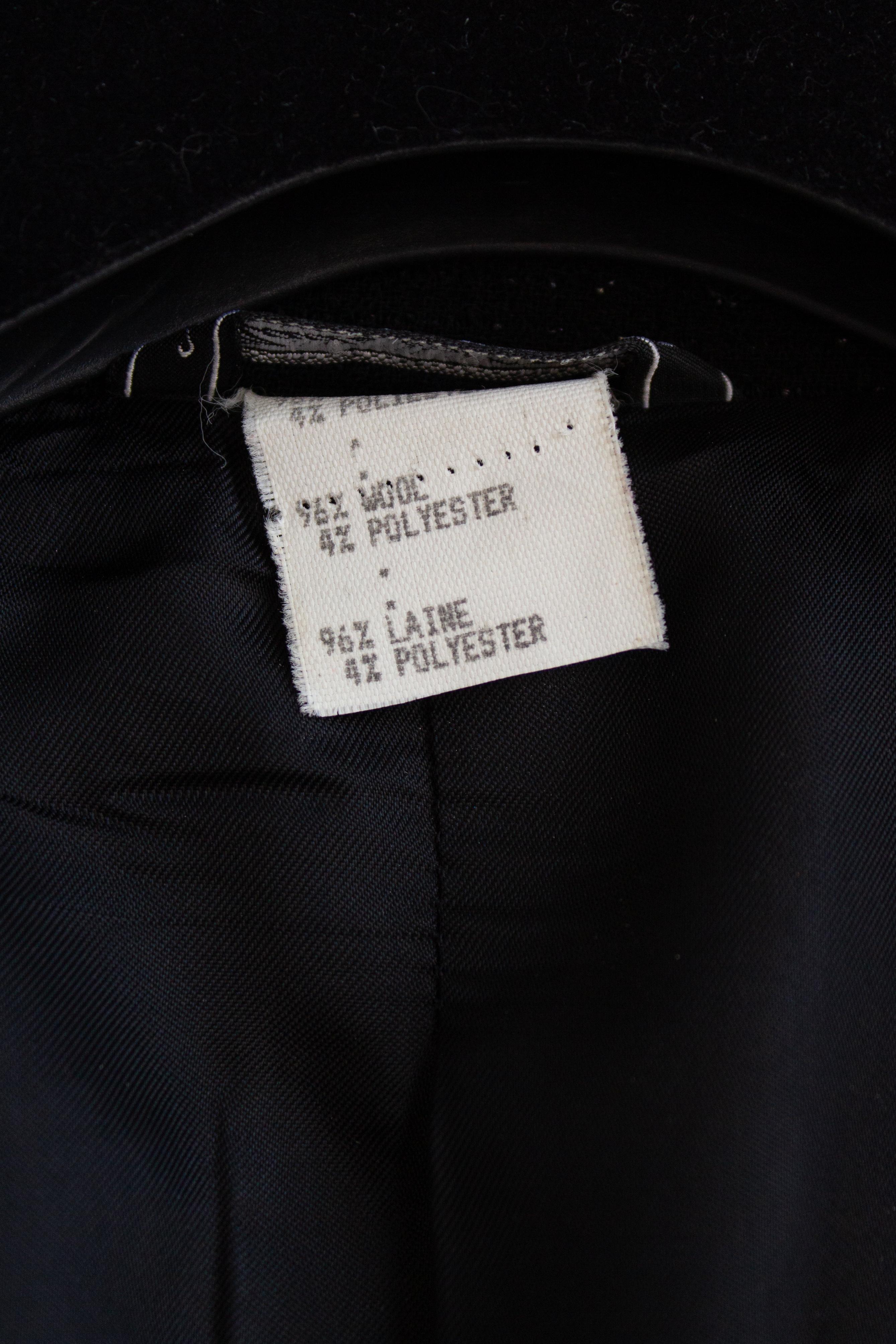 Gianni Versace Couture Vintage F/W 1994 Black Medusa Belted Jacket Skirt Suit For Sale 5