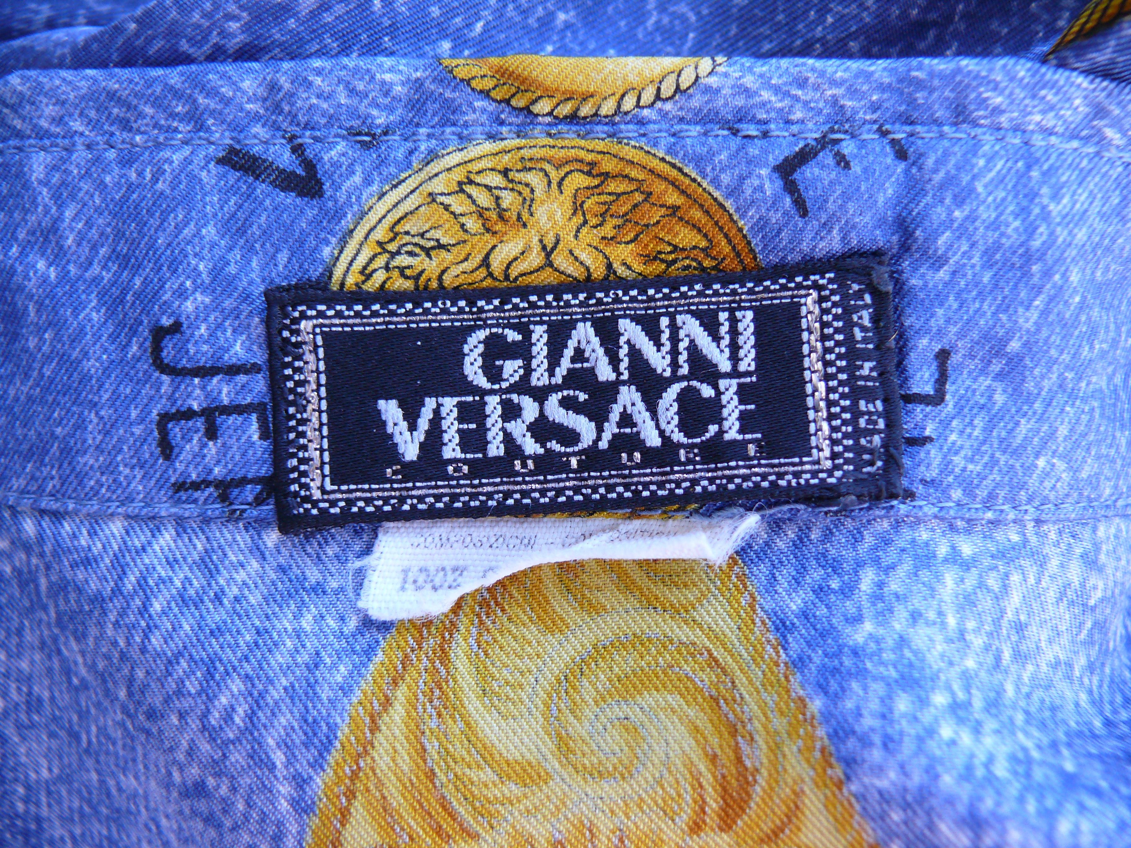 Gianni Versace Couture Vintage Men's Blue Jeans Trompe L'Oeil Printed Silk Shirt For Sale 8