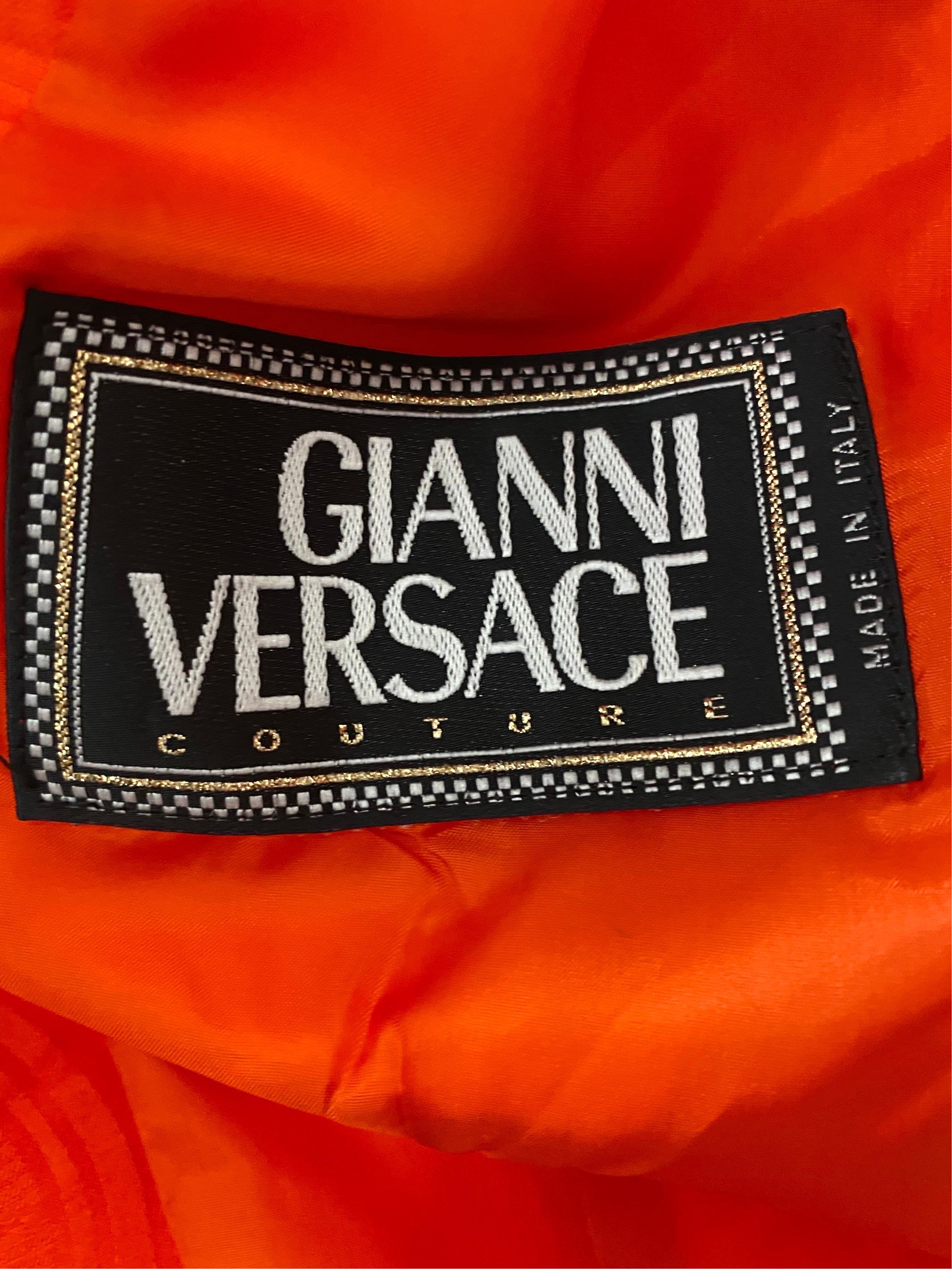 Women's Gianni Versace Couture Vintage Orange Silk Short Sleeve Jacket/Top - Size 6 For Sale
