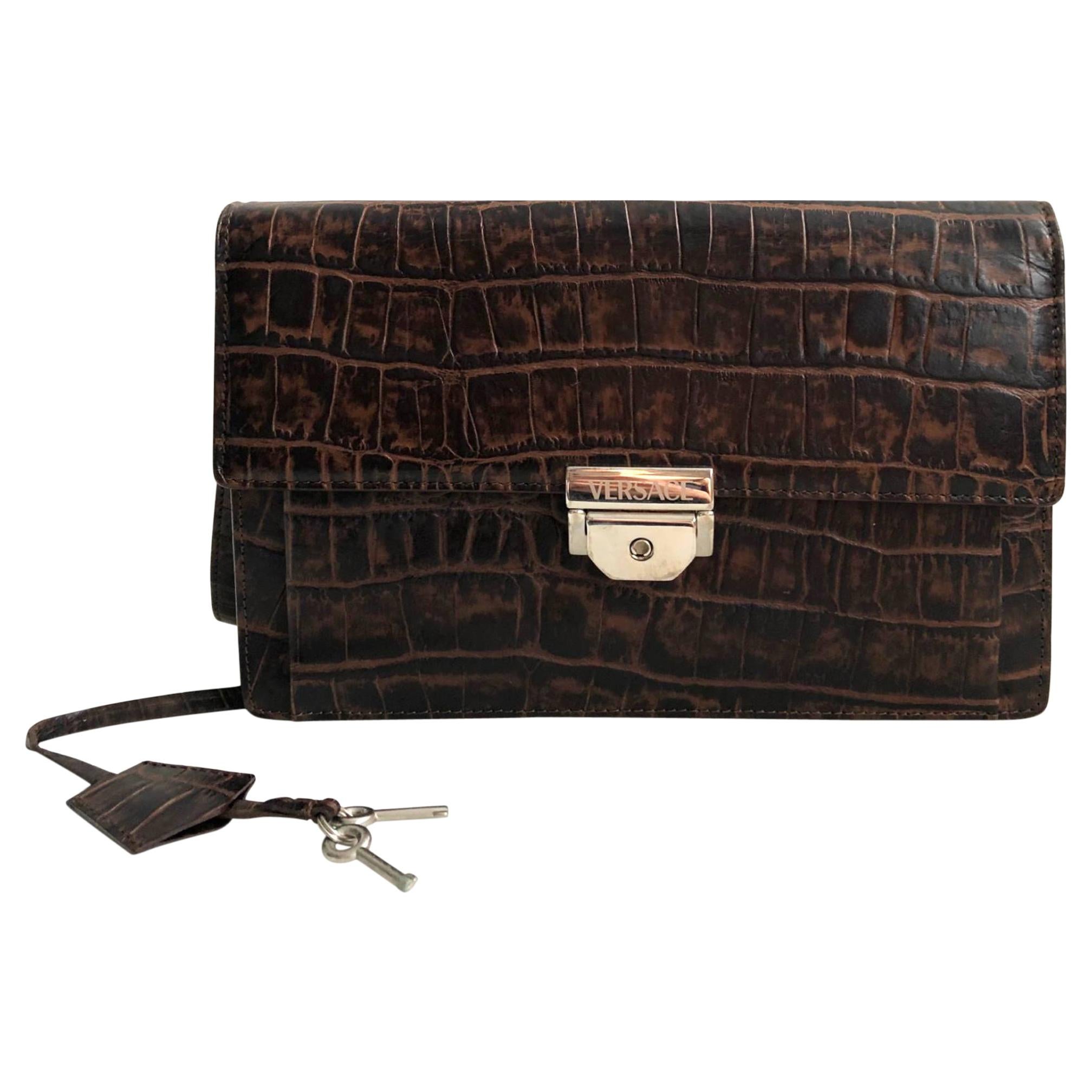 1980er Gianni Versace Brown Envelope Clutch Bag (Schwarz) im Angebot