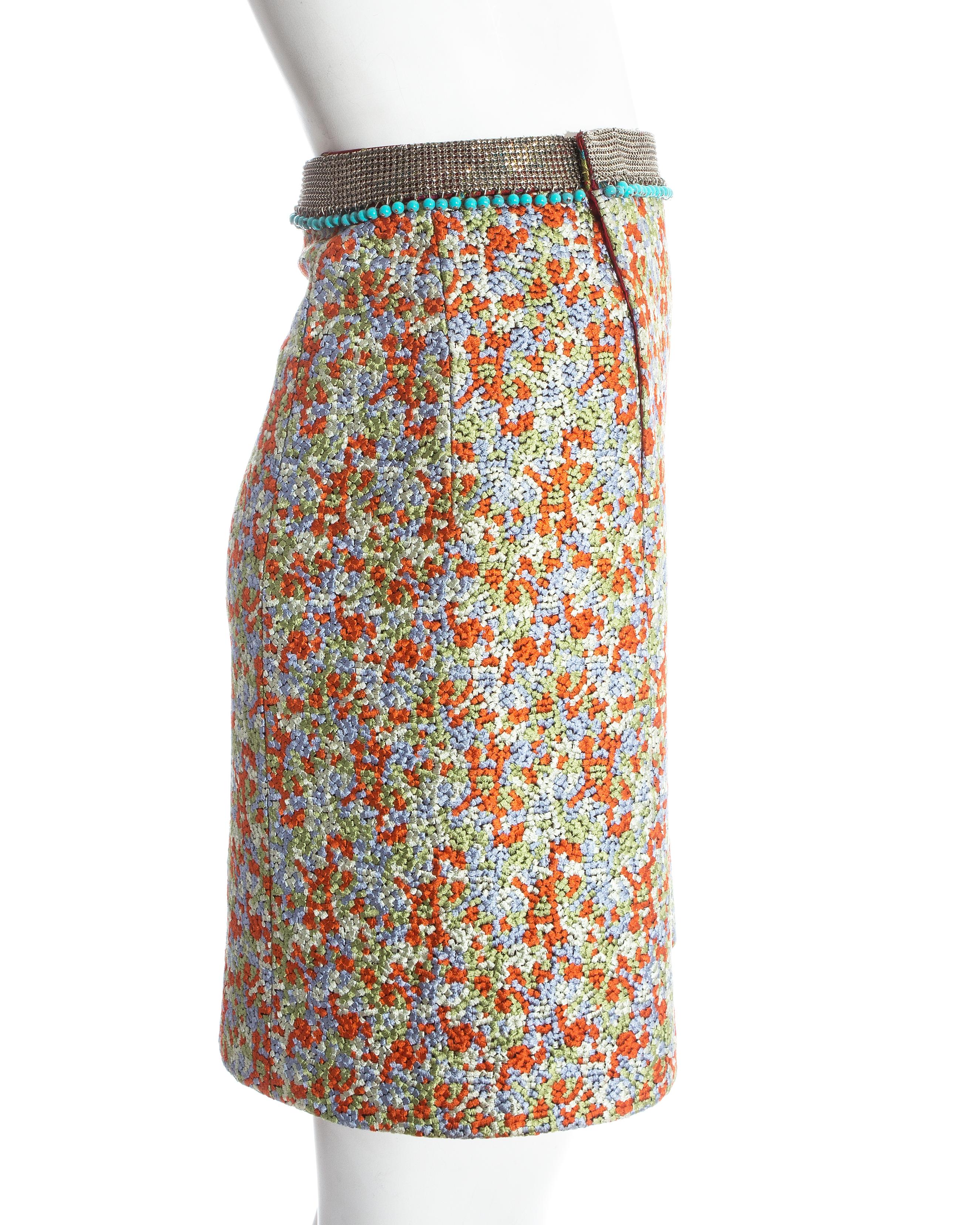 belt embroidered skirt