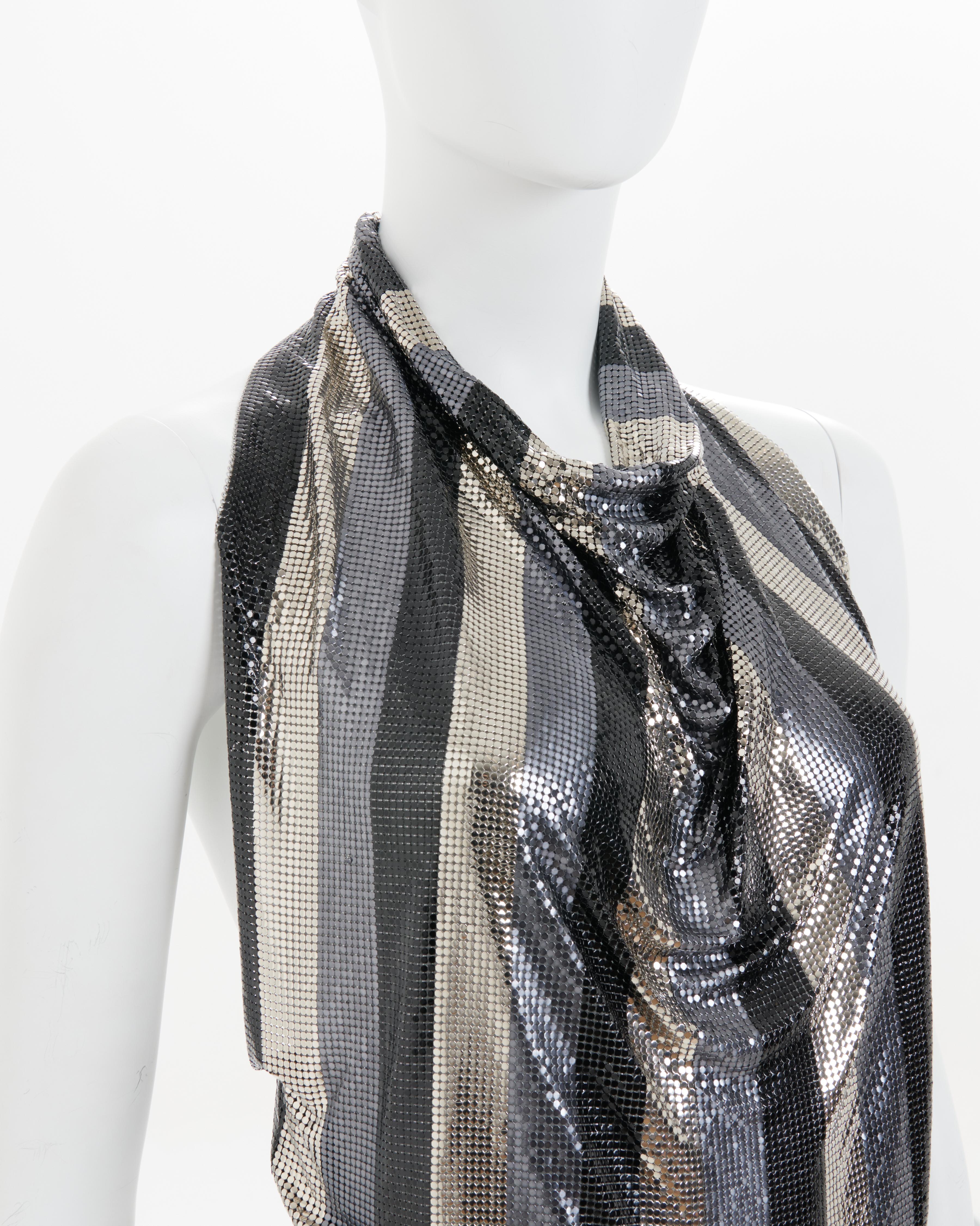 Gianni Versace H/W 1983 Schwarz Gold & Silber Oroton Kettenhemd-Haltertop Damen im Angebot