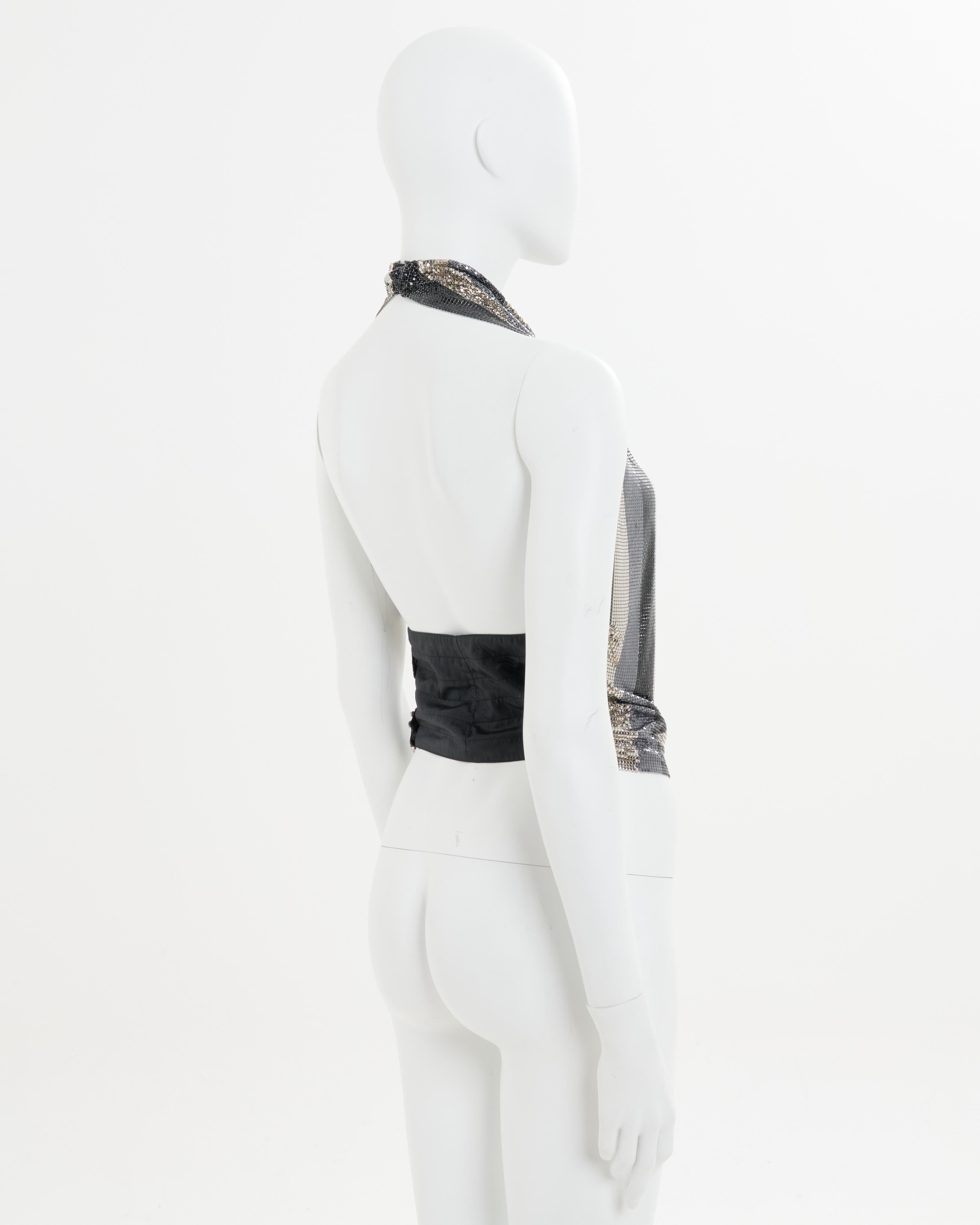 Gianni Versace H/W 1983 Schwarz Gold & Silber Oroton Kettenhemd-Haltertop im Angebot 2