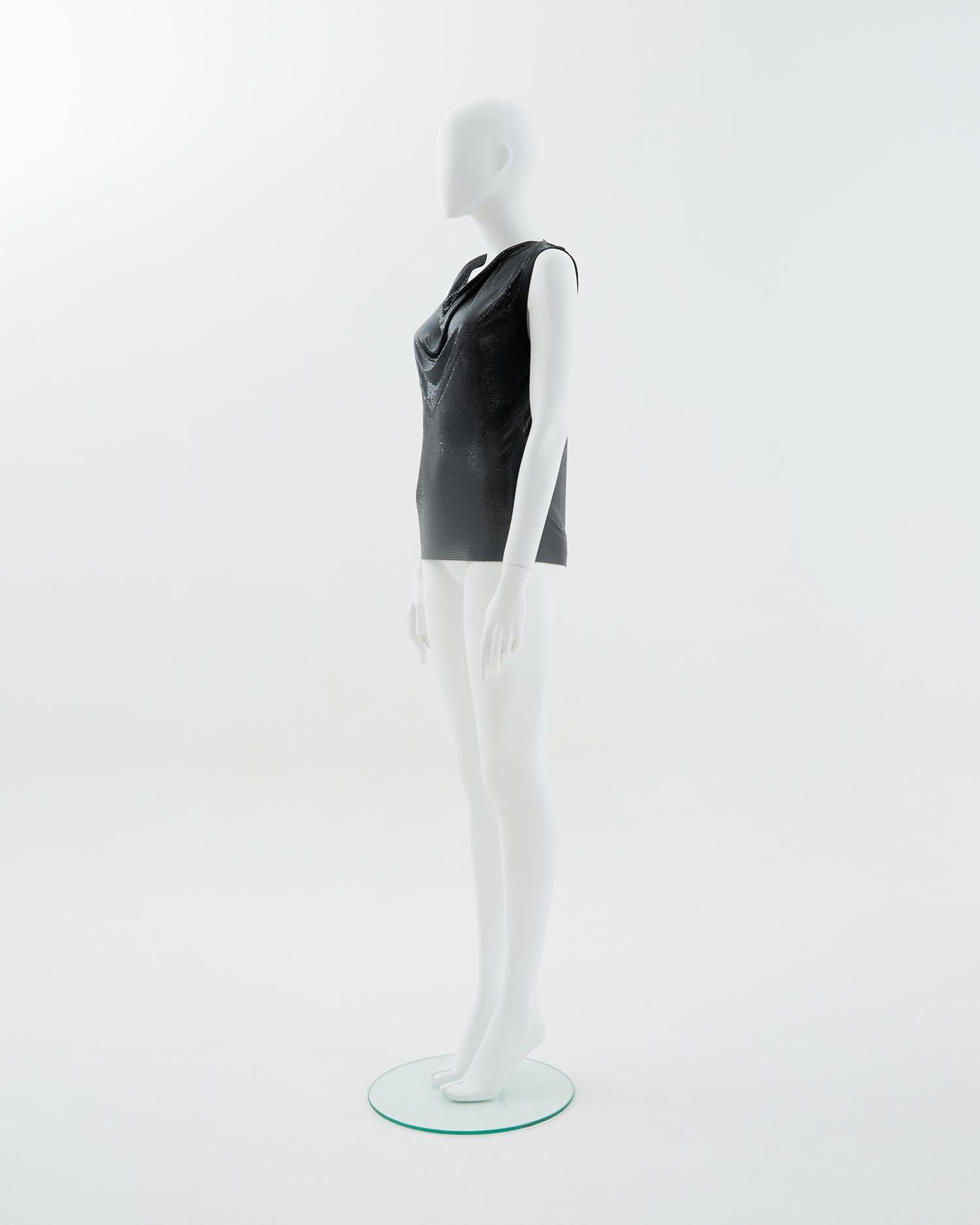Gianni Versace F/W 1983 Ensemble top et jupe en cotte de mailles Oroton noir en vente 8