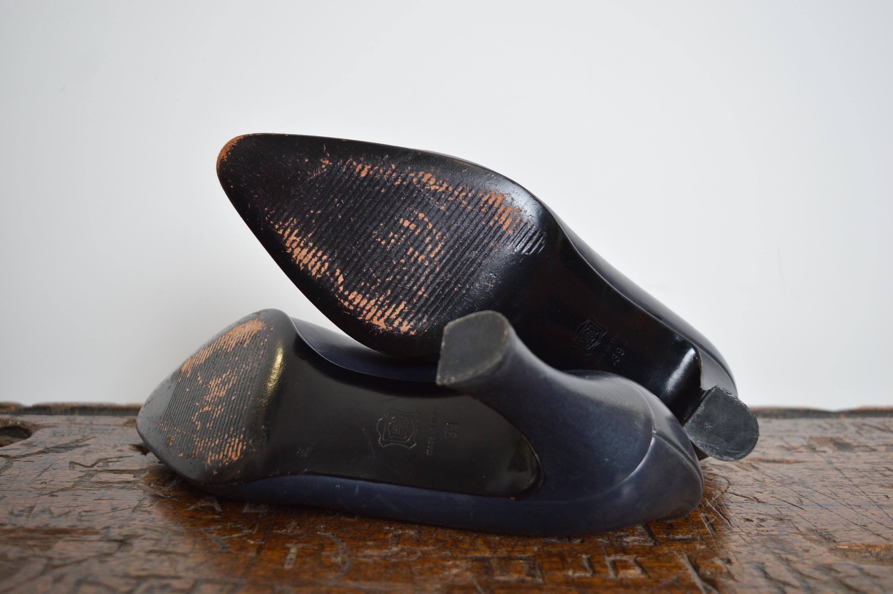 Gianni Versace F/W 1994 Pasarela Medusa Zapatos de tacón - Piel Detalle dorado Zapatos en venta 5