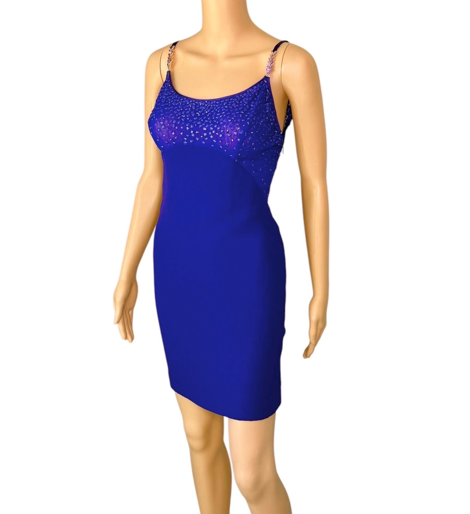 Gianni Versace F/W 1996 Runway Vintage embellie mini robe de soirée transparente en vente 3