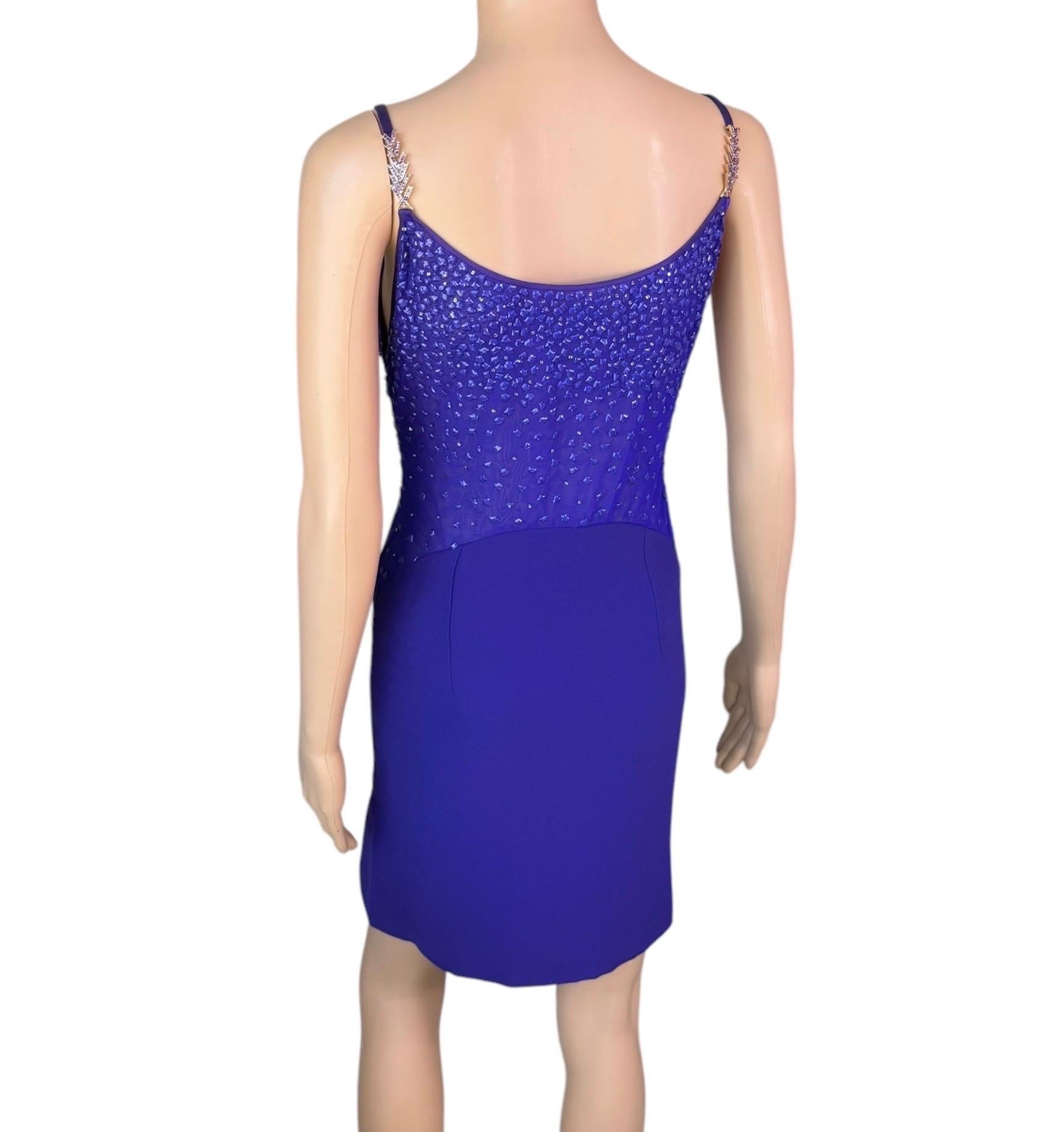 Gianni Versace F/W 1996 Runway Vintage embellie mini robe de soirée transparente en vente 4