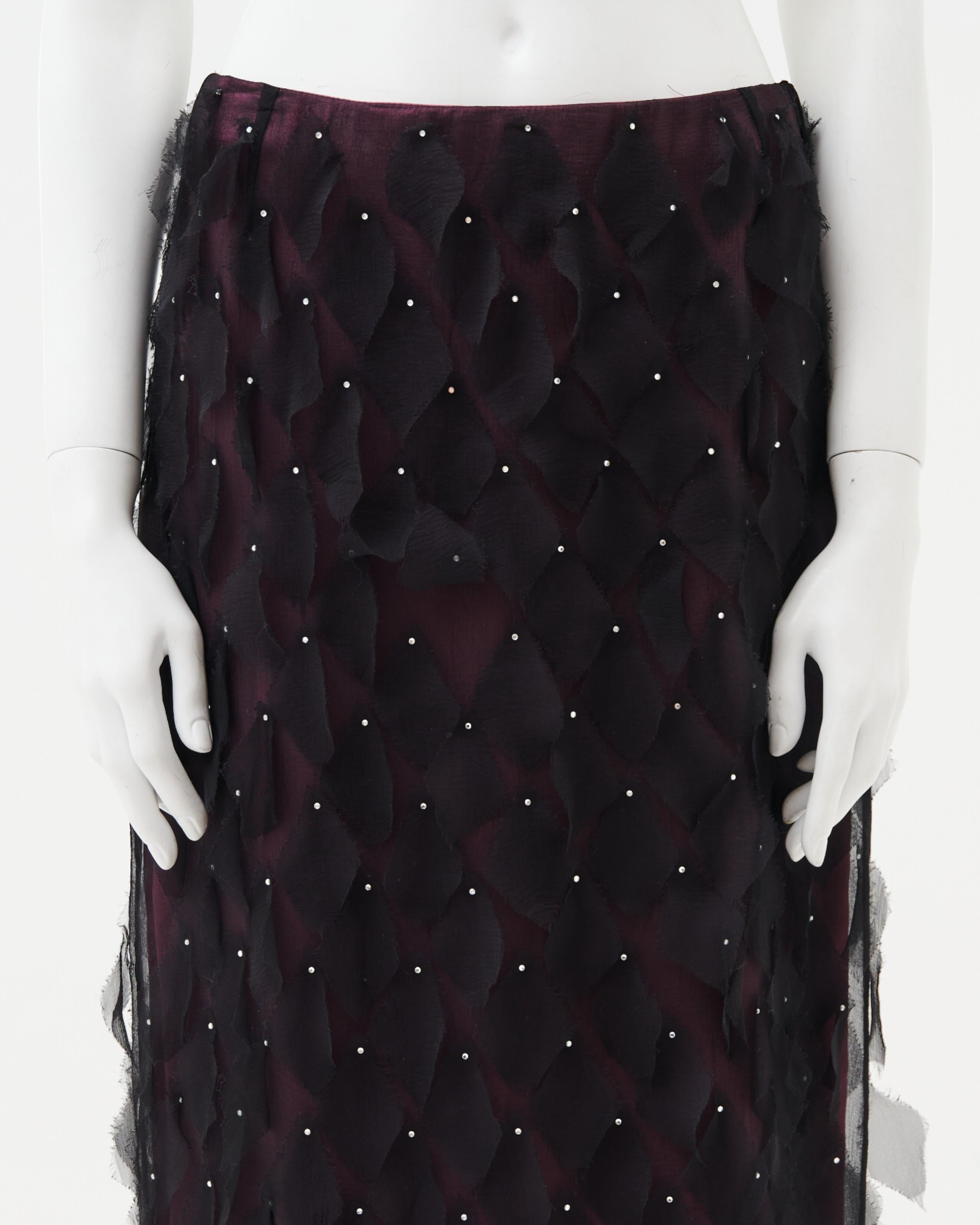 Gianni Versace F/W 1998 Couture - Jupe en soie violette avec ornements en vente 1