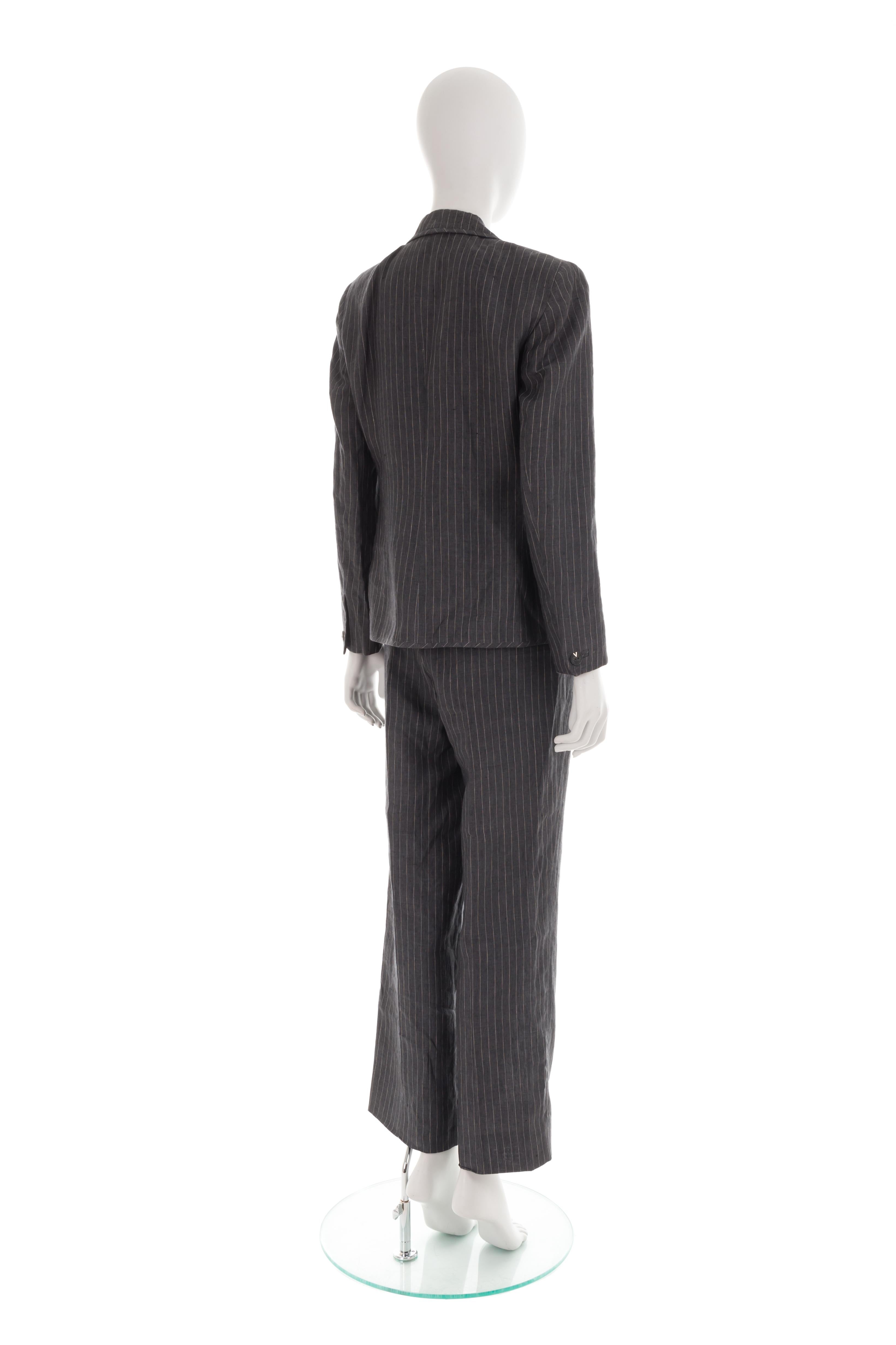 Gianni Versace F/W 1998 grey pinstripe linen suit with logo mini belt In Excellent Condition For Sale In Rome, IT