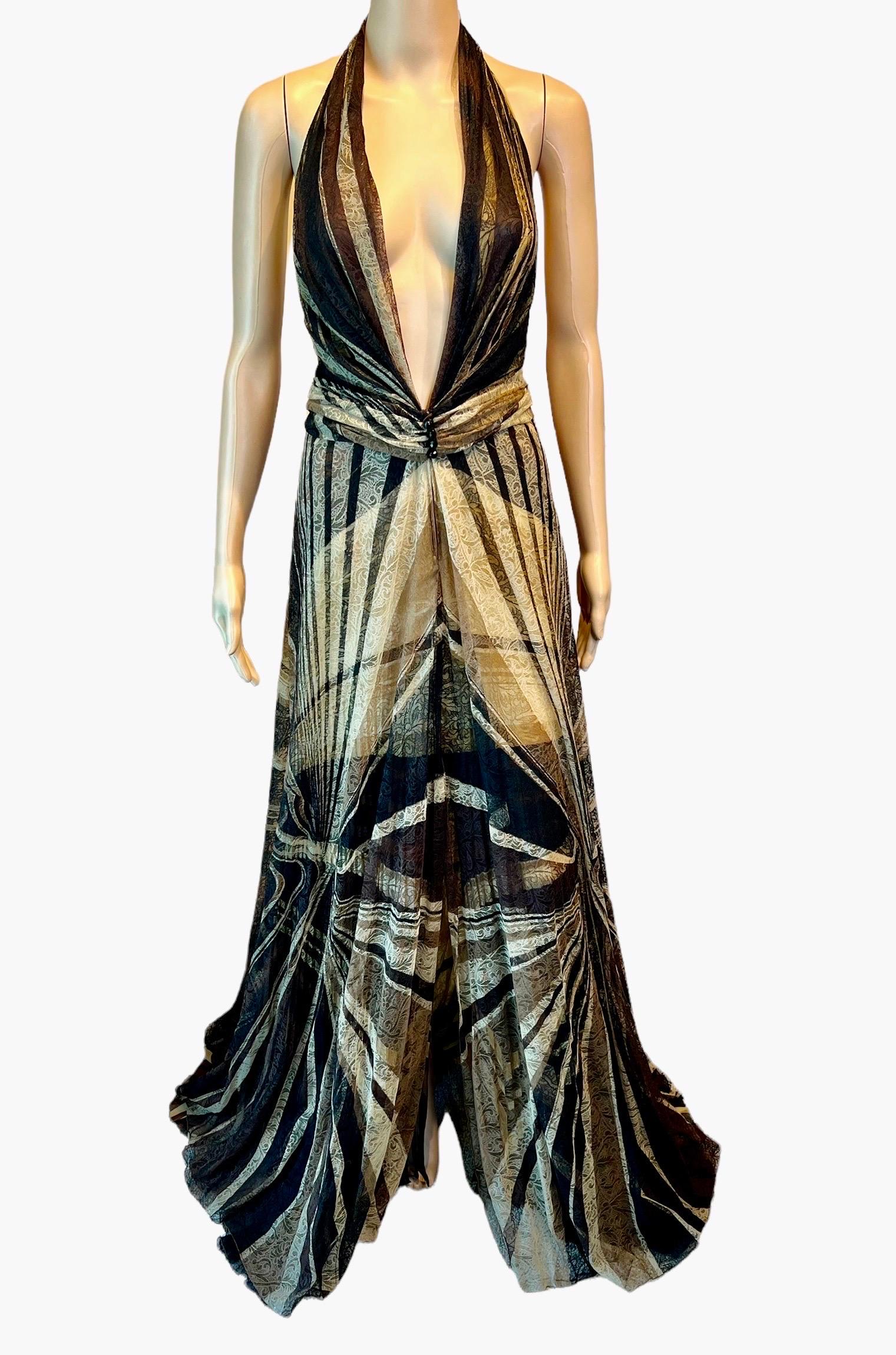 Gianni Versace - Robe de soirée dos nu en dentelle et soie avec décolleté plongeant, issue d'un défilé A/H 2000 Bon état - En vente à Naples, FL