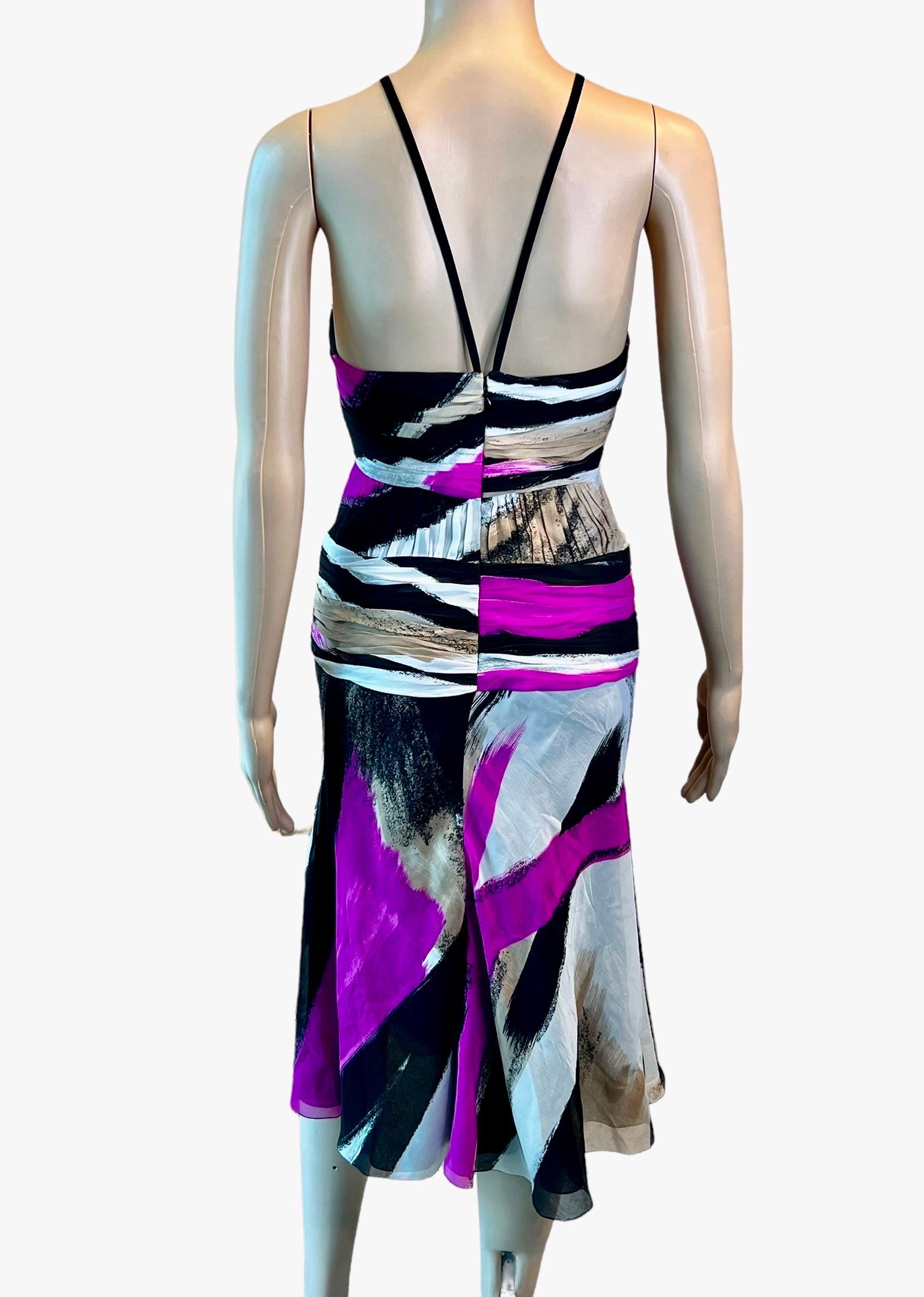 Gianni Versace F/W 2001 Runway Plunging Neckline Geometric Abstract Print Dress In Good Condition For Sale In Naples, FL