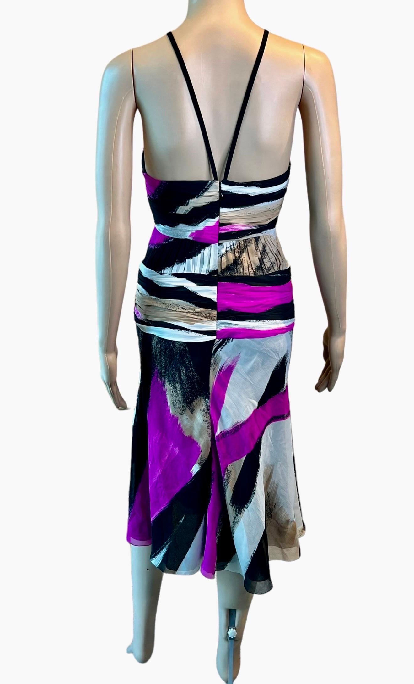 Gianni Versace F/W 2001 Runway Plunging Neckline Geometric Abstract Print Dress For Sale 3