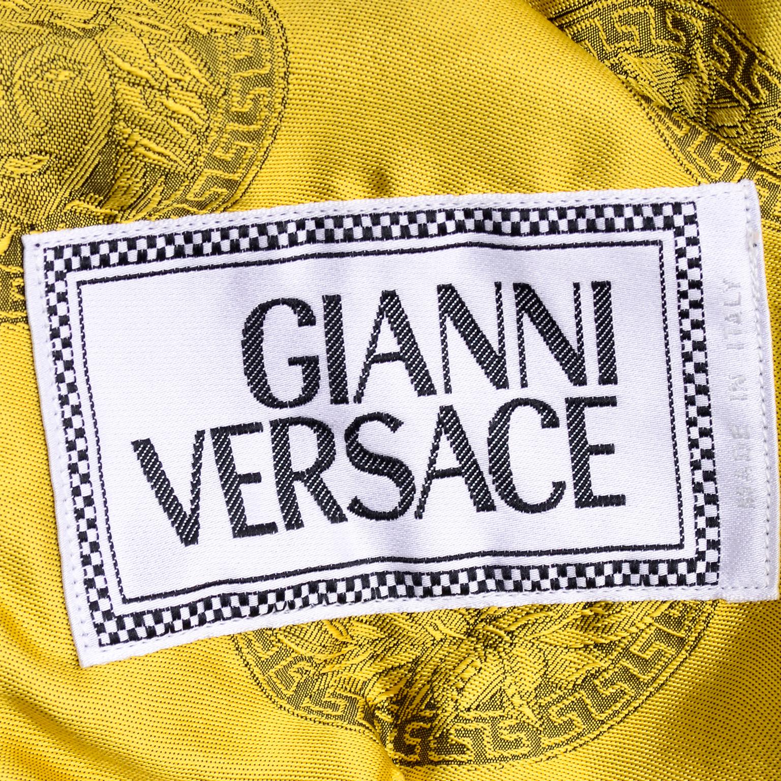 Gianni Versace FW 1994 95 Runway Vintage Embossed Gold Cropped Moto Jacket  For Sale 13