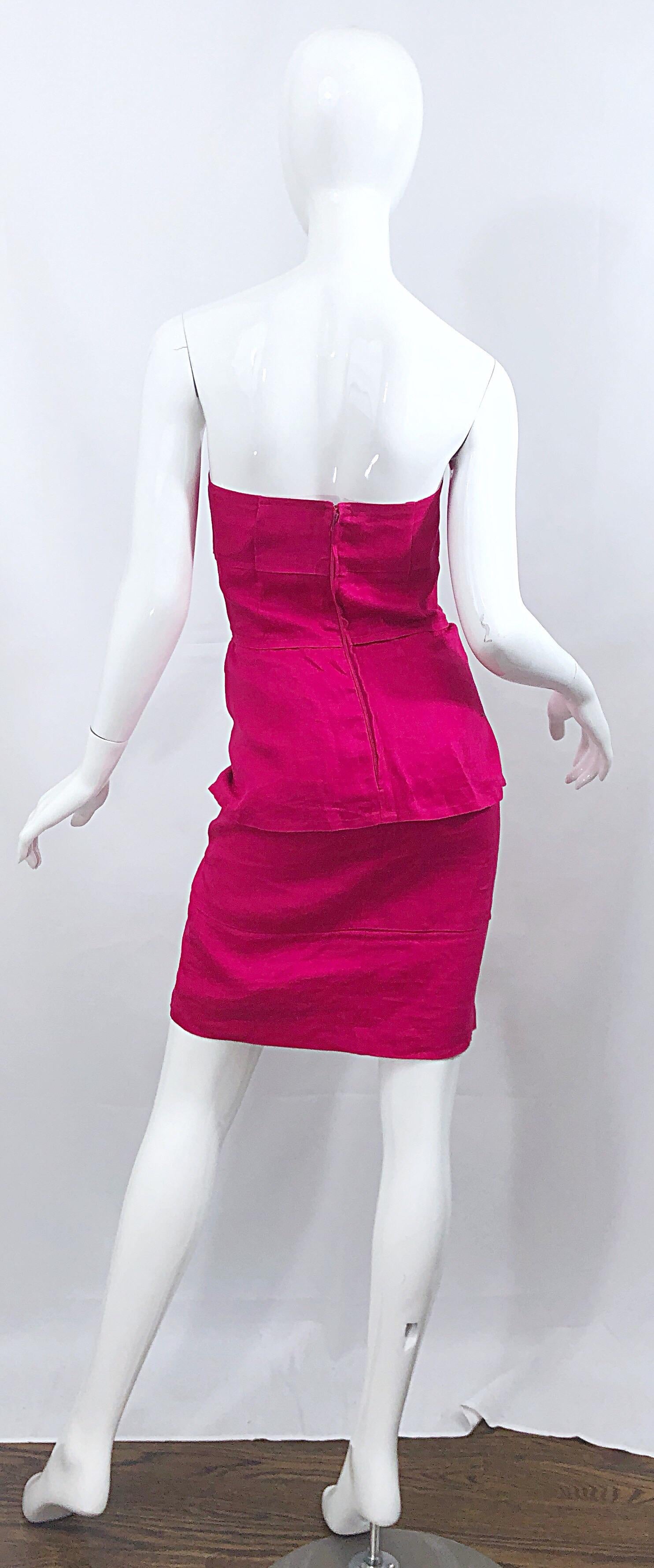 Women's Gianni Versace for Genny 1980s Size 8 / 10 Hot Pink Linen Dress and Jacket Set For Sale