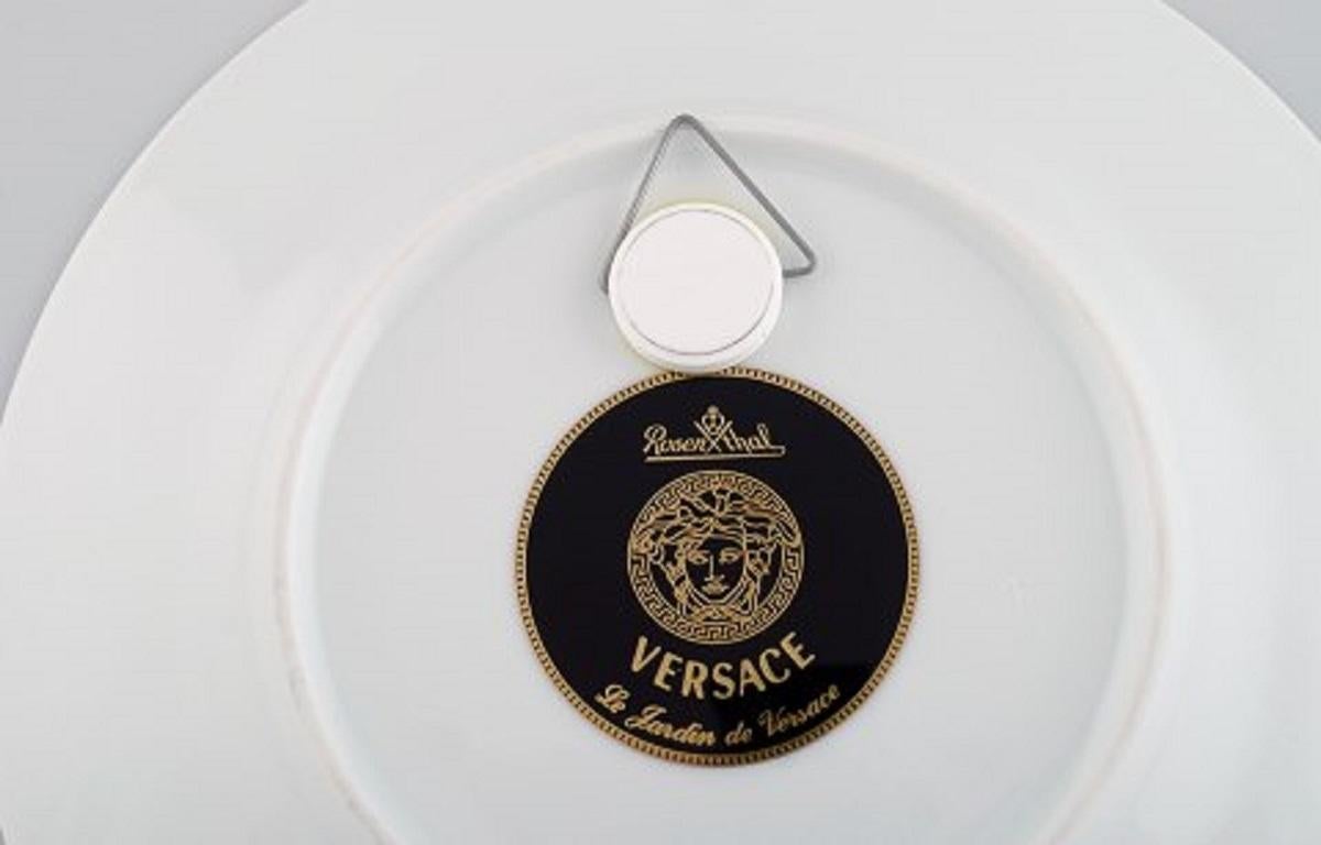 Gianni Versace for Rosenthal, Four Plates in Porcelain, Late 20th Century In Excellent Condition In Copenhagen, DK
