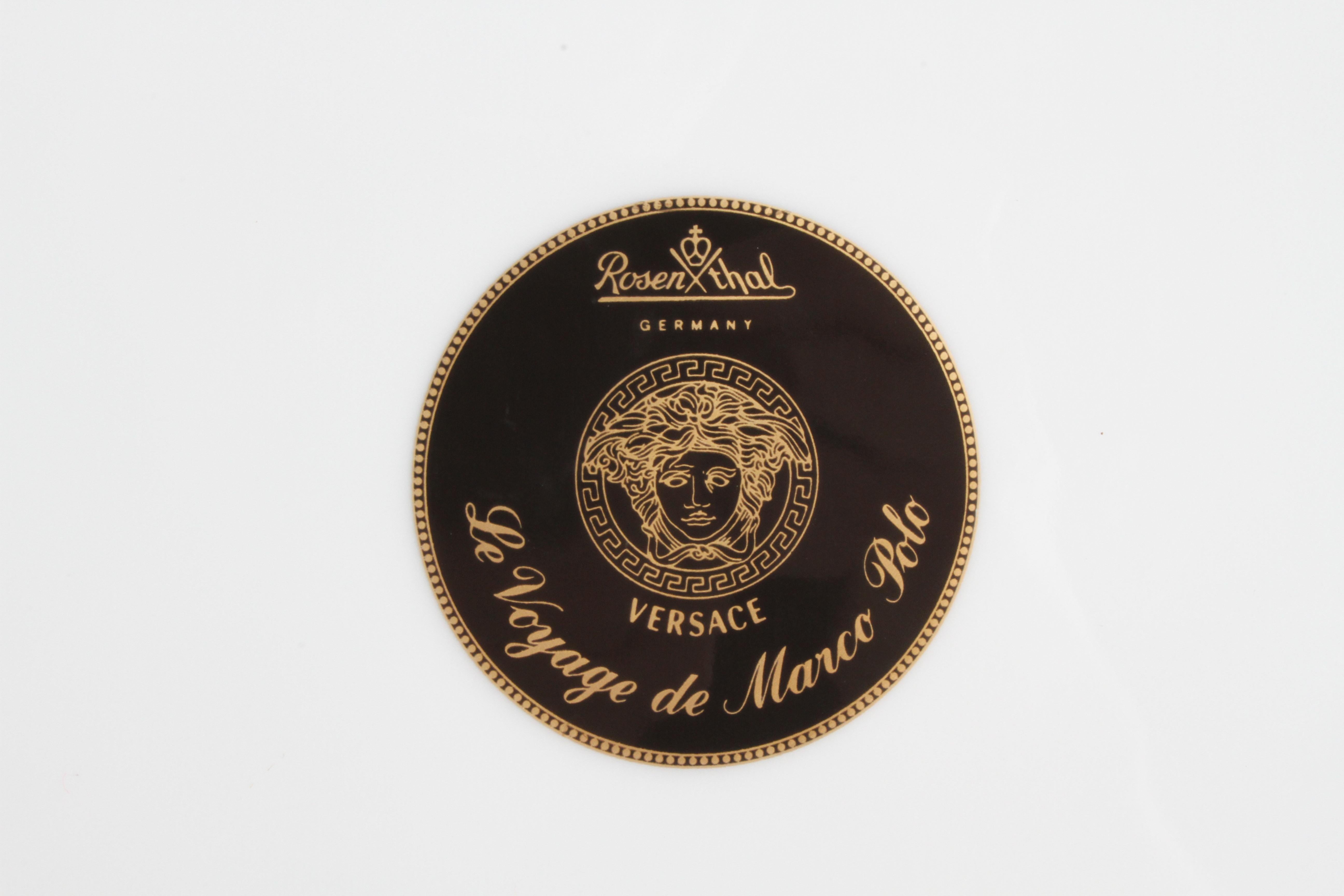 Allemand Assiette d'exposition en porcelaine « Le voyage de Marco Polo » de Gianni Versace pour Rosenthal  en vente