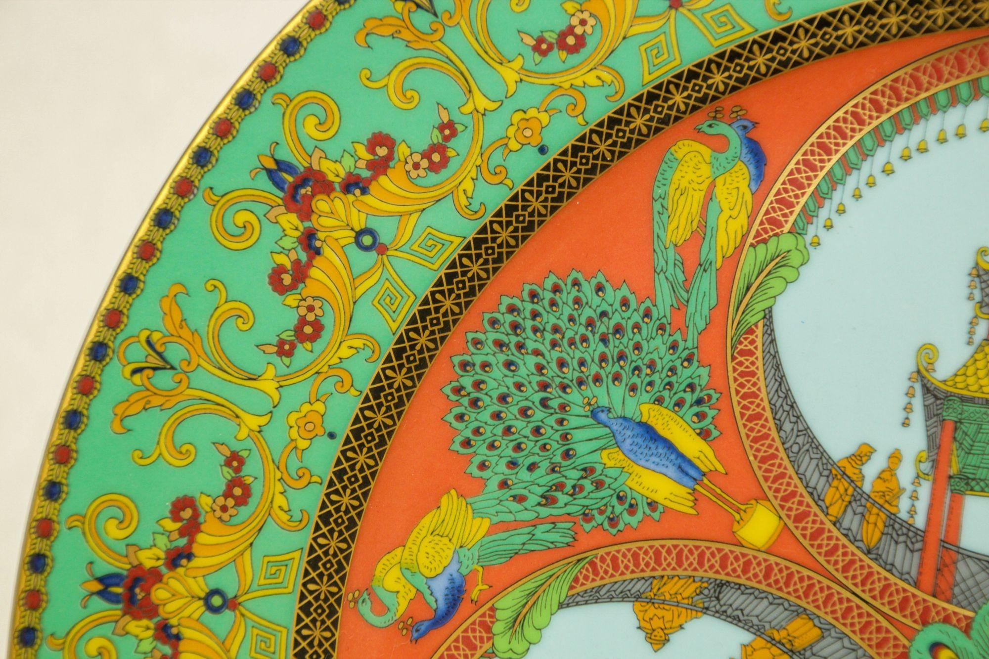 Assiette en porcelaine Le Voyage de Marco Polo de Gianni Versace pour Rosenthal Bon état - En vente à North Hollywood, CA