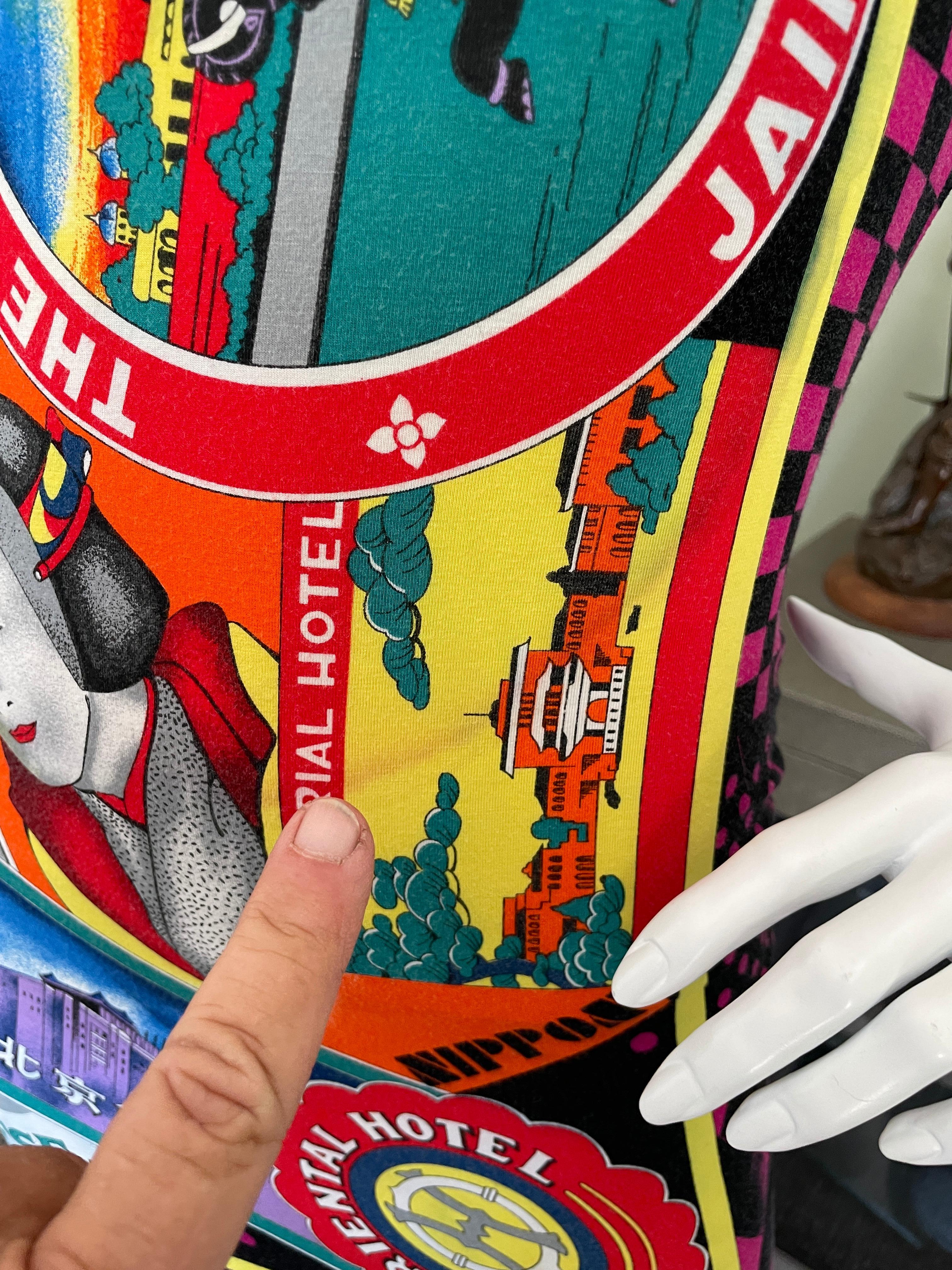 Gianni Versace für Versus Seltenes Vintage Hotel-Reisesticker-Kleid im Angebot 7