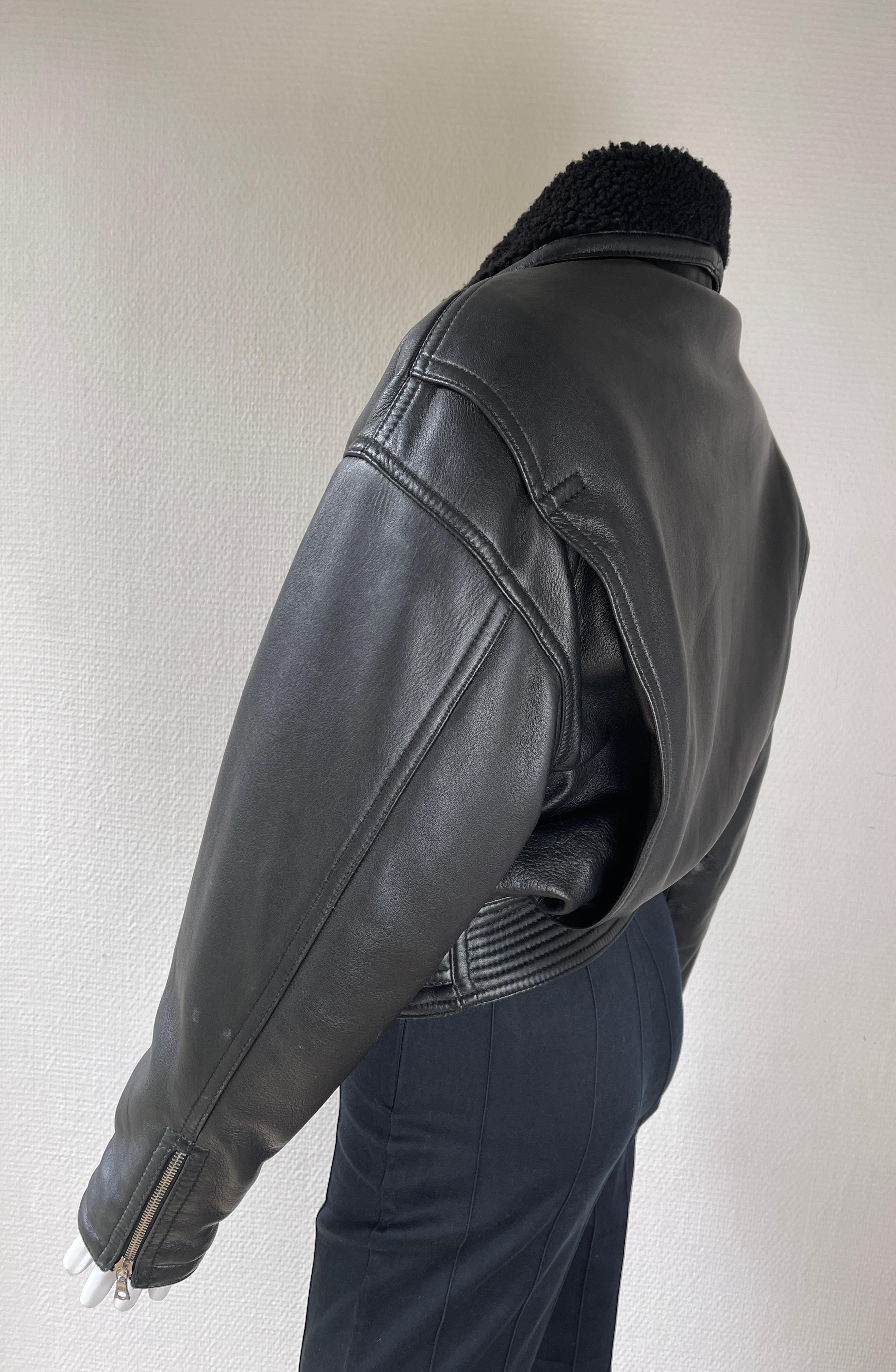 1990er Gianni Versace Lederjacke Vintage Biker Jacke vom Herbst/Winter 1994 Laufsteg im Angebot 1