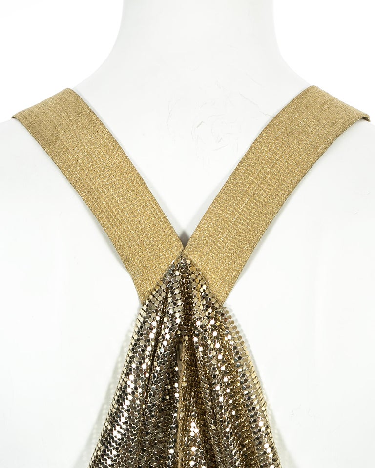 Gianni Versace gold metal mesh chainmail evening dress, fw 1994 For Sale at  1stDibs | atelier fall 1994 chainmail dress, chainmail dress versace,  atelier 1994 chainmail dress