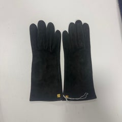 Gianni Versace – Guanti in pelle scamosciata con Medusa dorata (anni ’90)