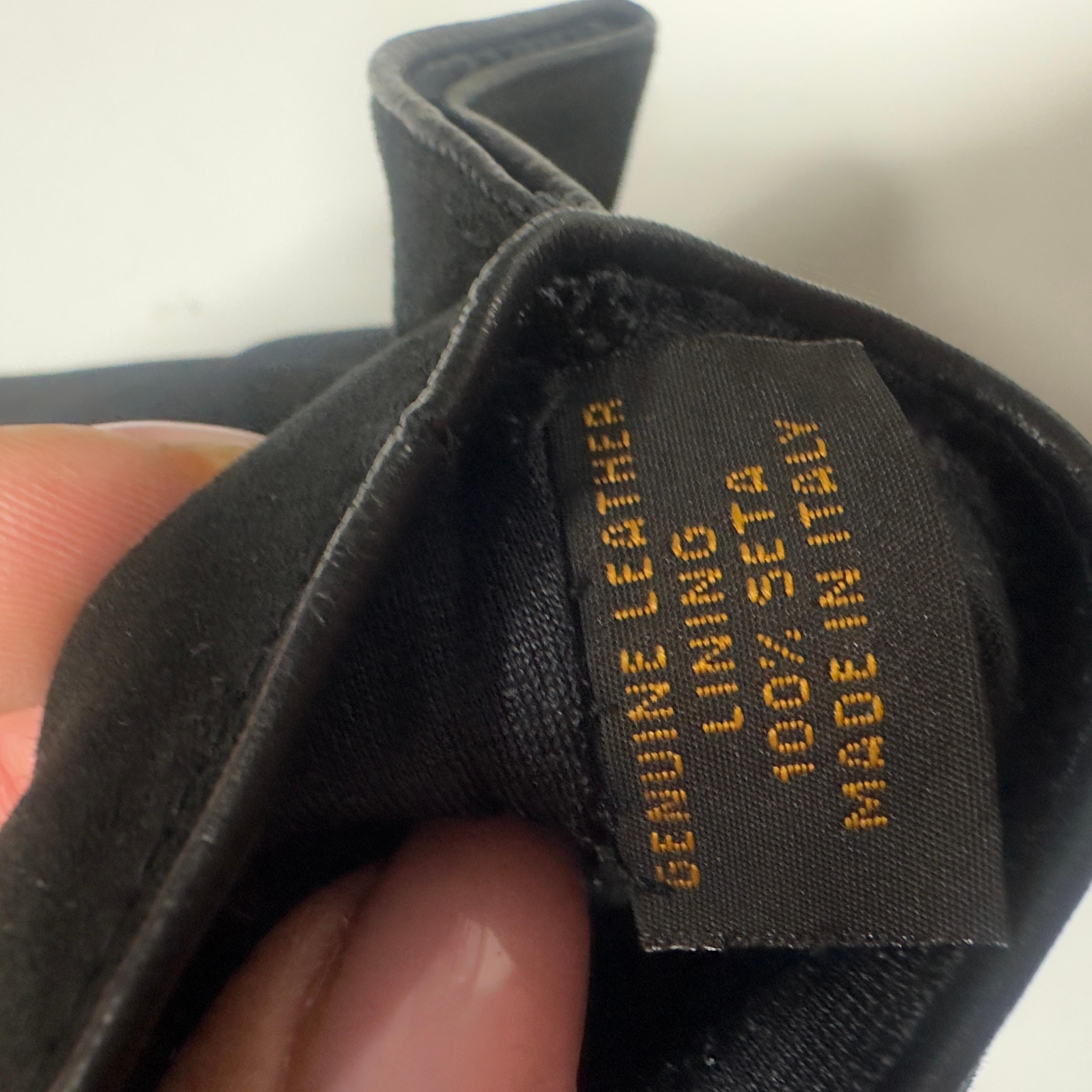 Gianni Versace - Guanti in pelle scamosciata con Medusa dorata (anni '90) Damen im Angebot