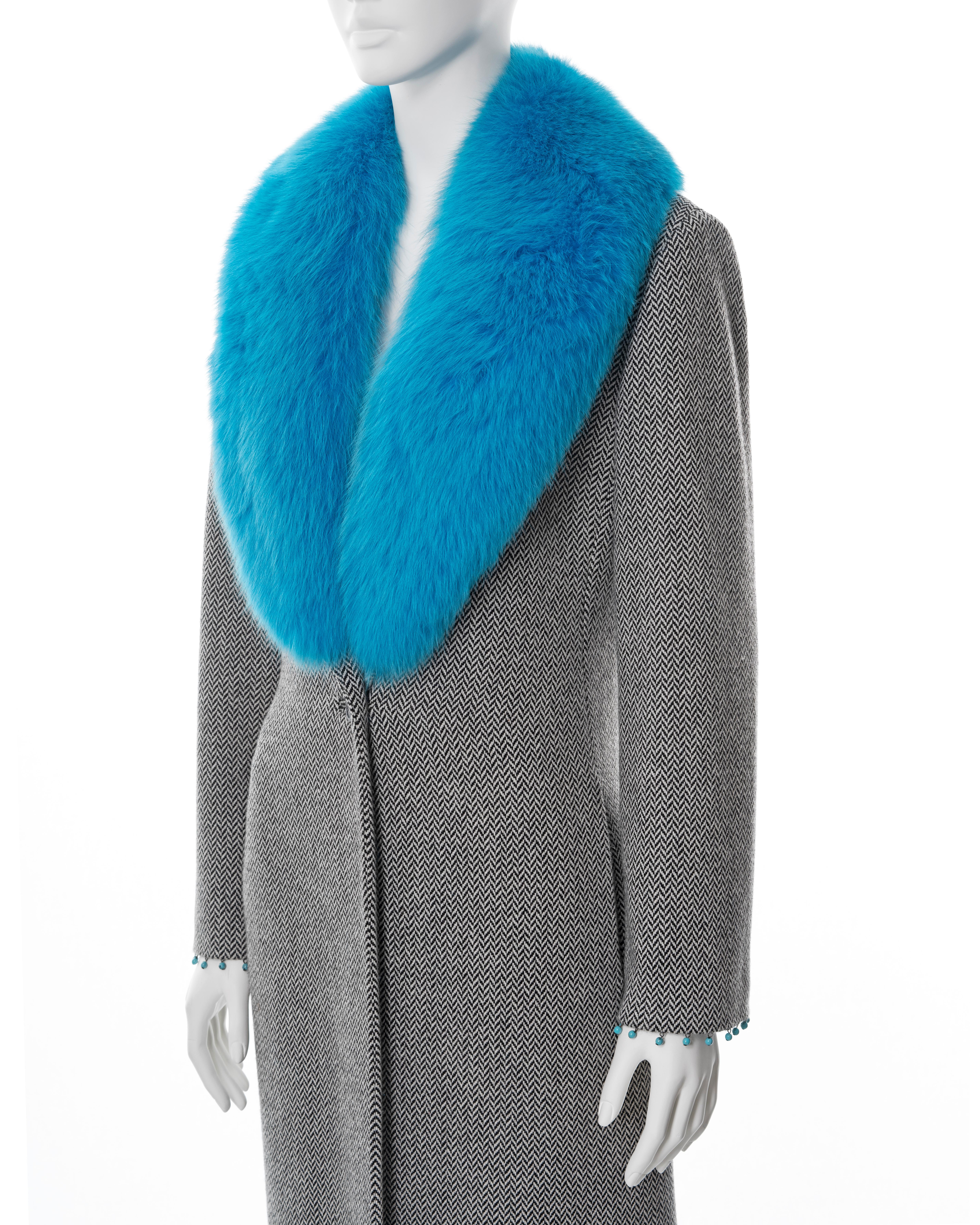 Gianni Versace herringbone tweed coat with blue fox fur collar, fw 1999 In Excellent Condition For Sale In London, GB