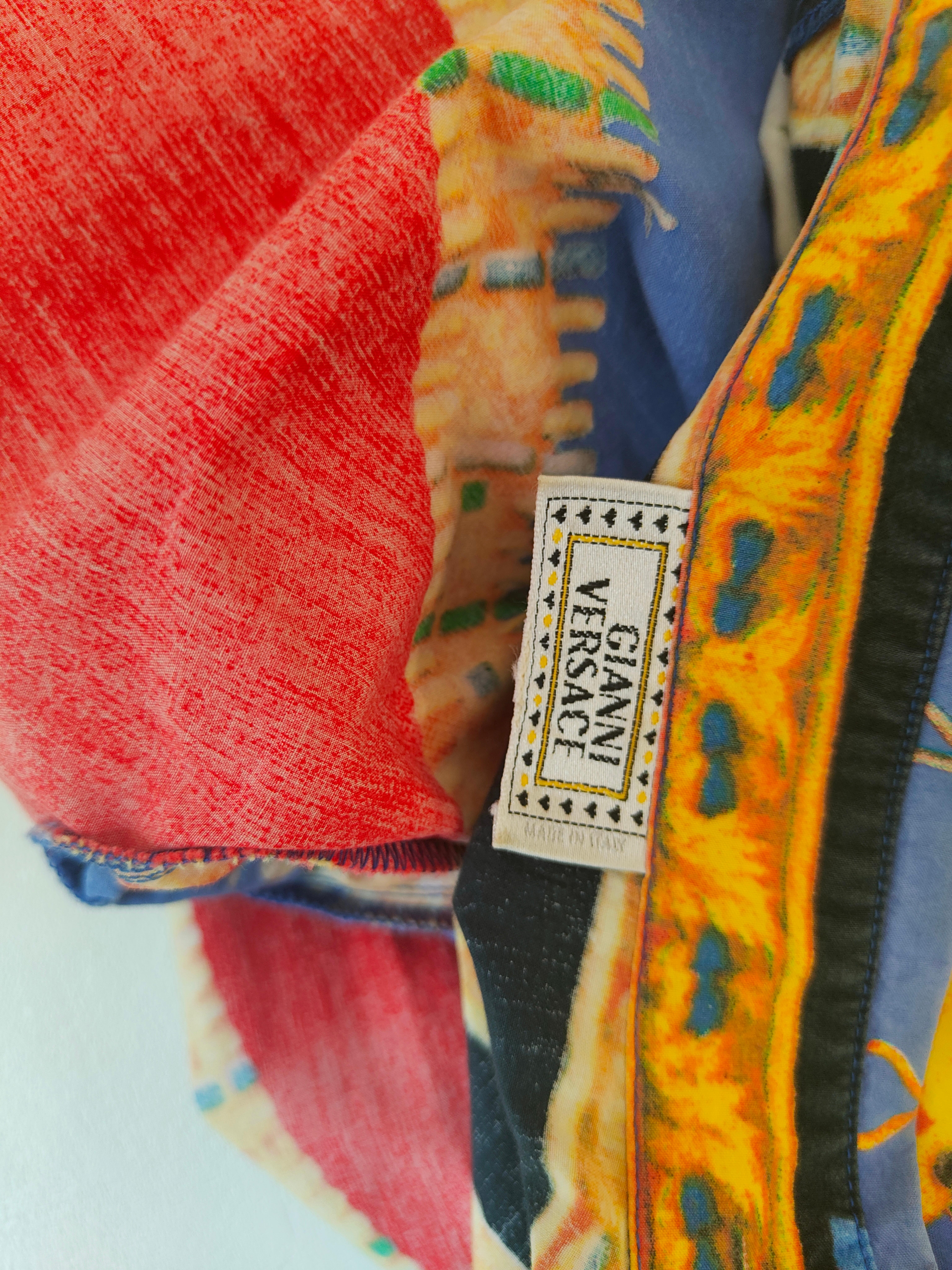Gianni Versace iconic multicoloured cotton shirt 
Versace rare indian shirt totally made in Italy in size M