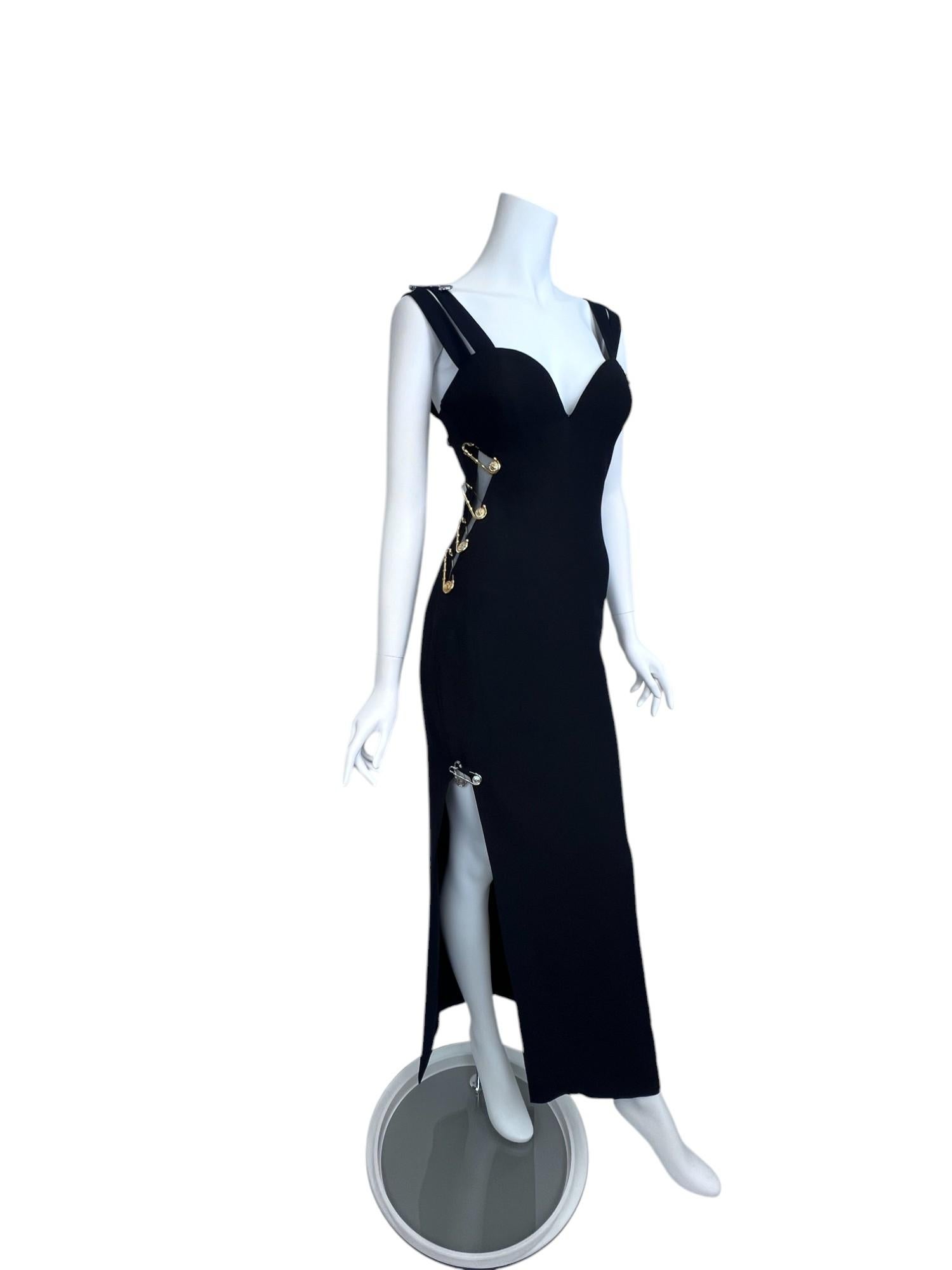 Gianni Versace Iconic Safety Pin Dress - Come indossato da Elizabeth Hurley Sz: 40 in vendita 1