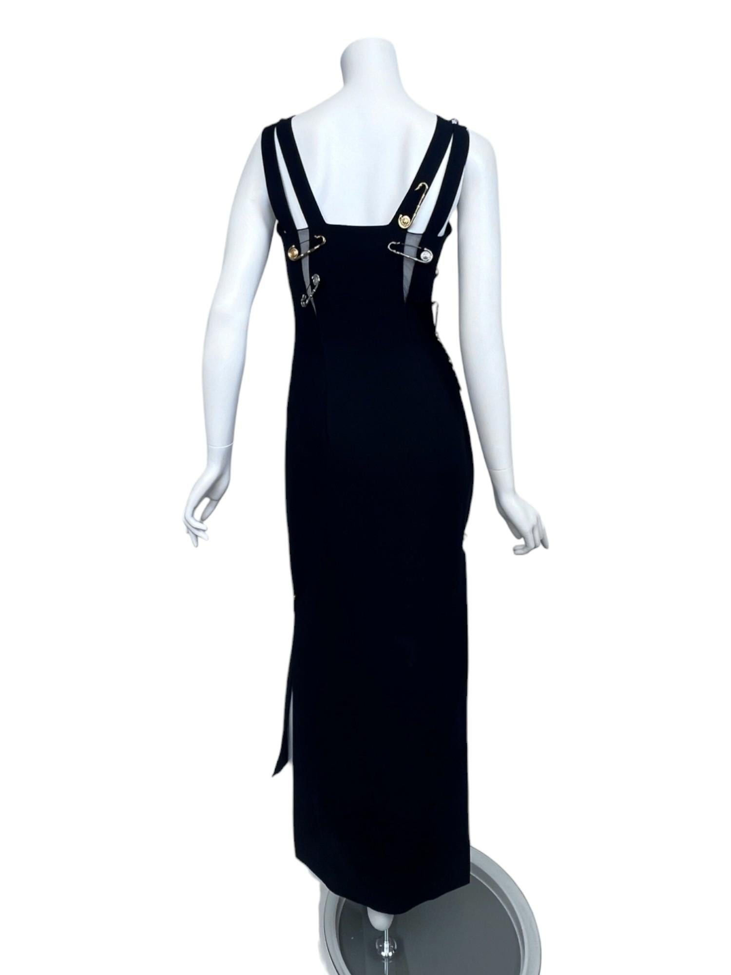 Gianni Versace Iconic Safety Pin Dress - Come indossato da Elizabeth Hurley Sz: 40 in vendita 2