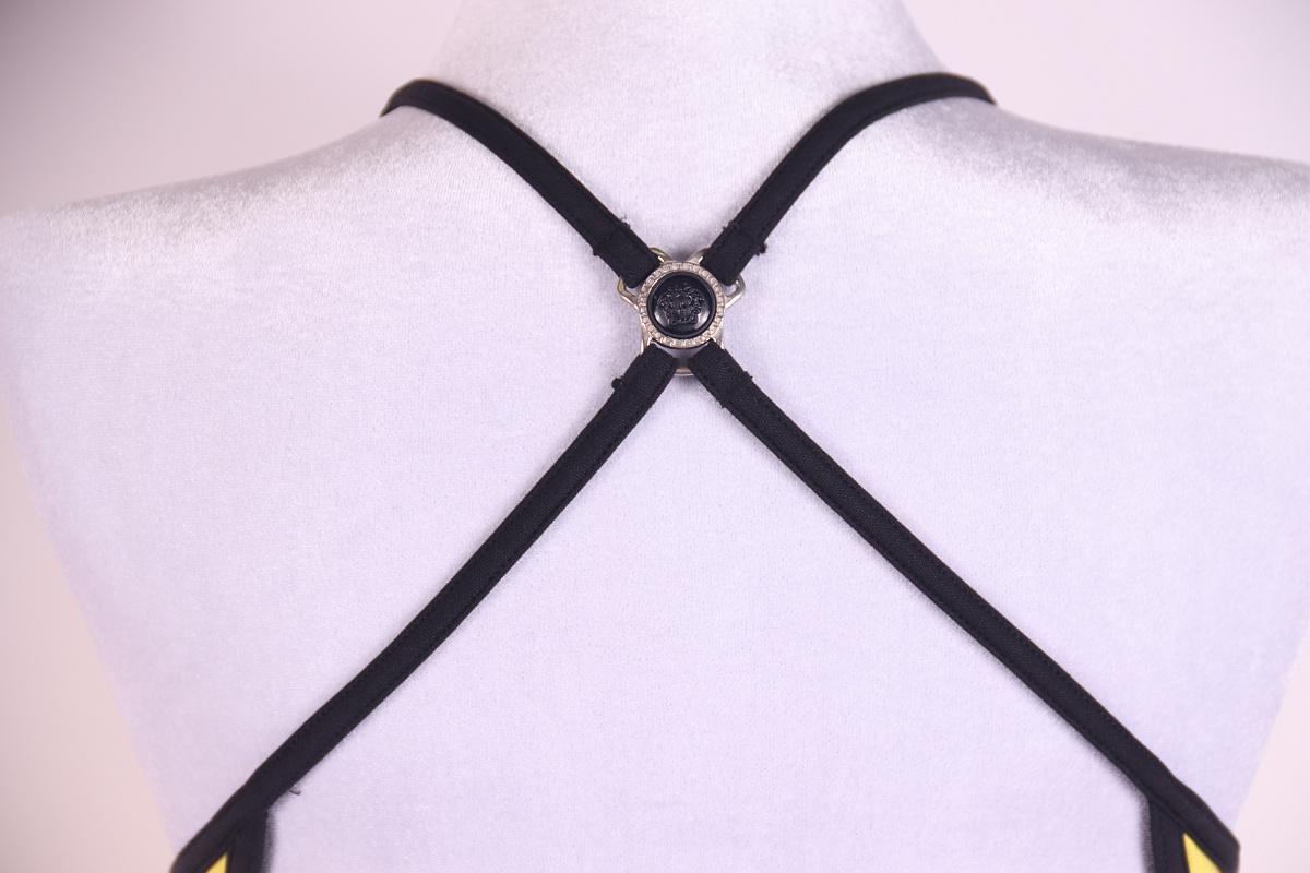 Donna Gianni Versace Intensive Vintage C. 1990 A.I.C. Mini abito aperto sul retro in vendita